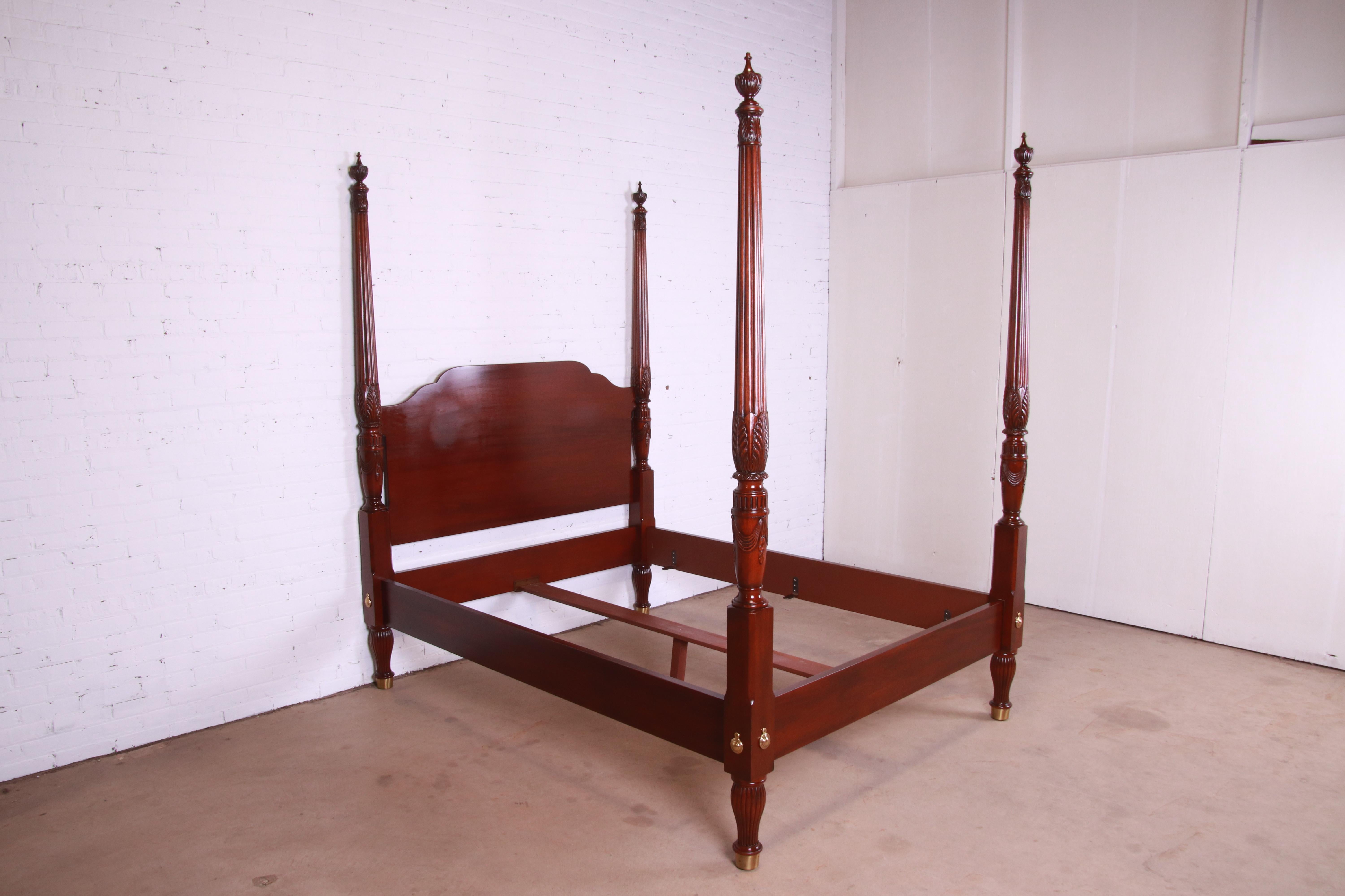 Baker Furniture Georgian Carved Mahogany Queen Size Poster Bed In Good Condition In South Bend, IN