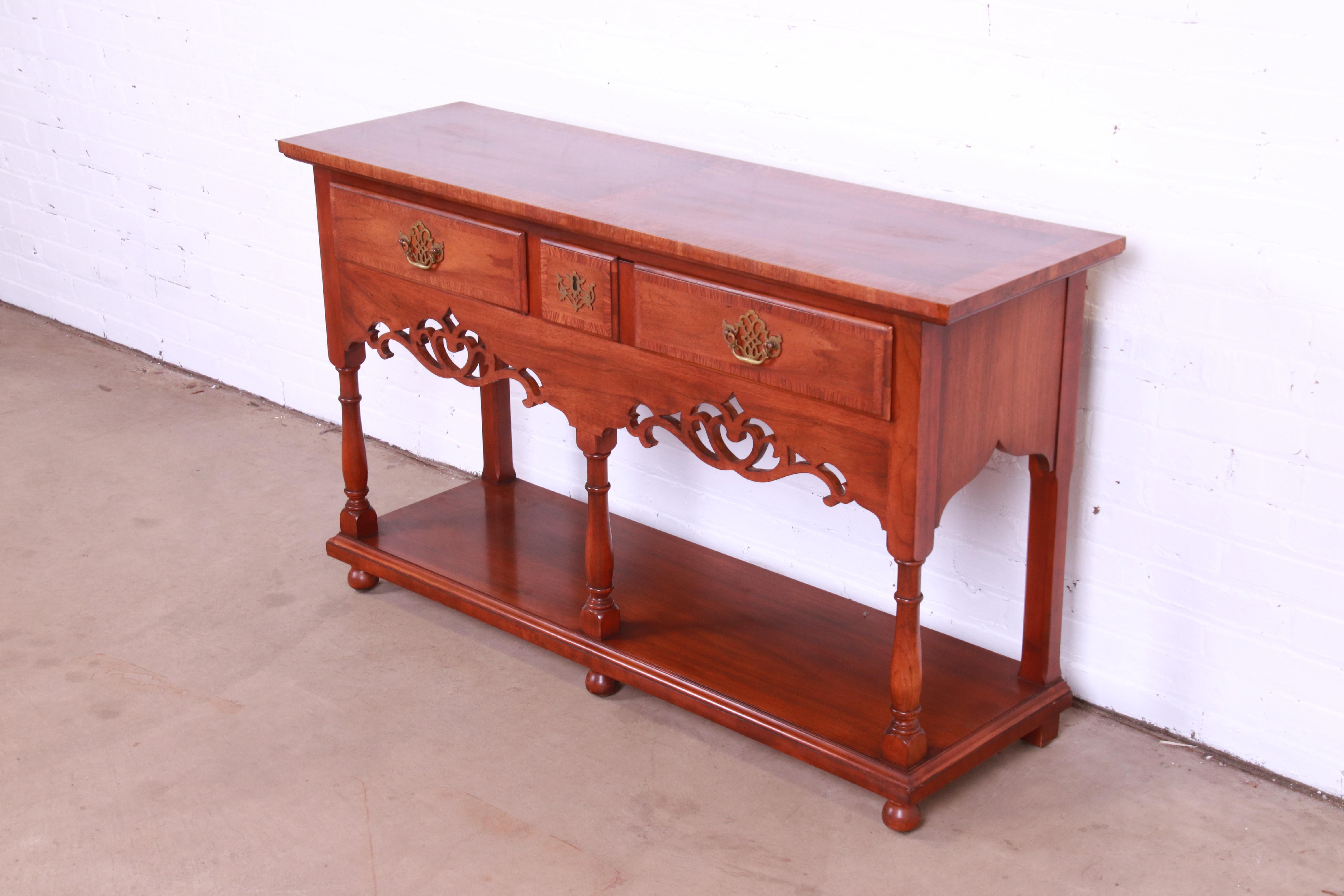 Baker Furniture Georgian Carved Walnut Sideboard Buffet or Console Table In Good Condition For Sale In South Bend, IN