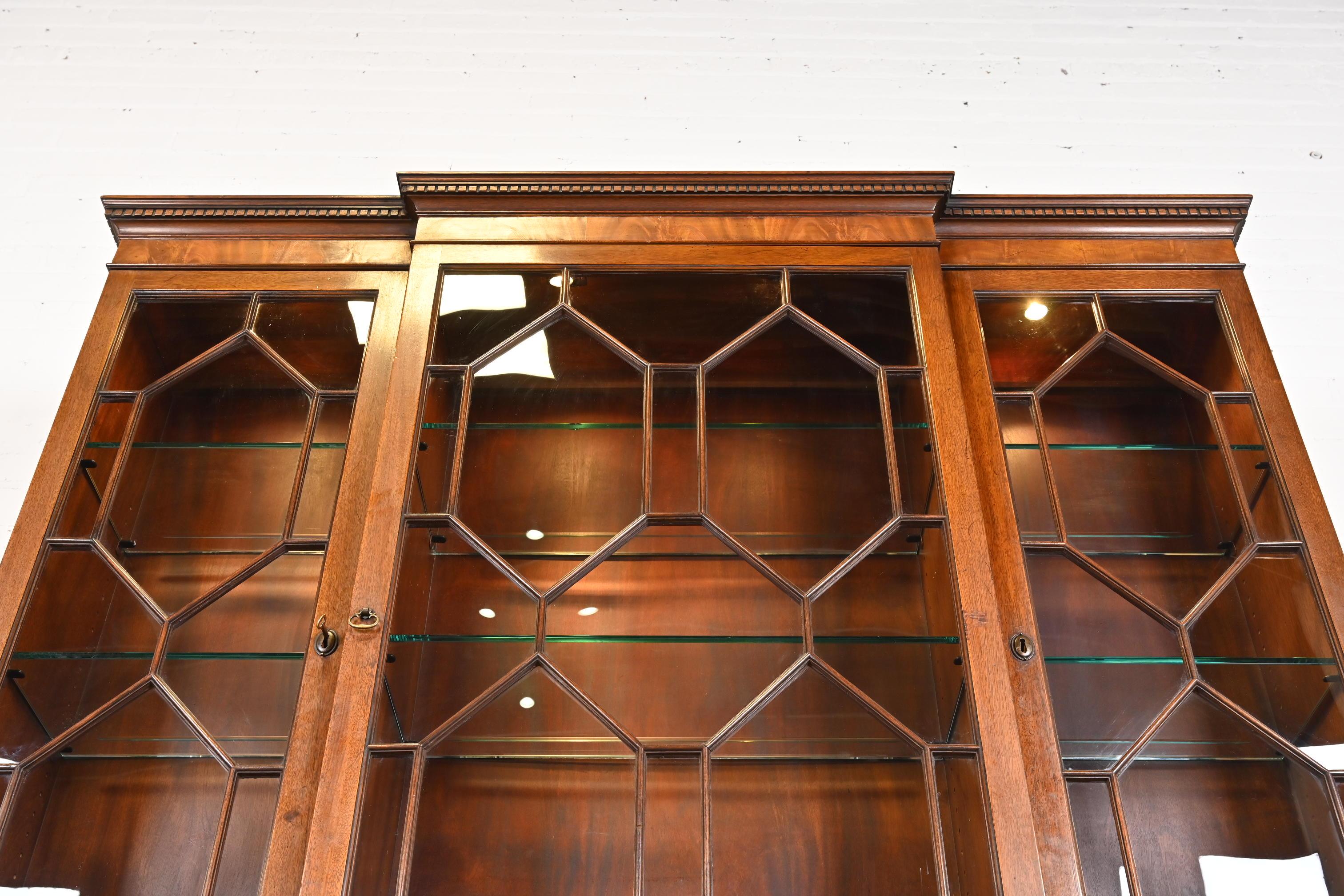 Baker Furniture Georgian Flame Mahogany Breakfront Bookcase Cabinet 1
