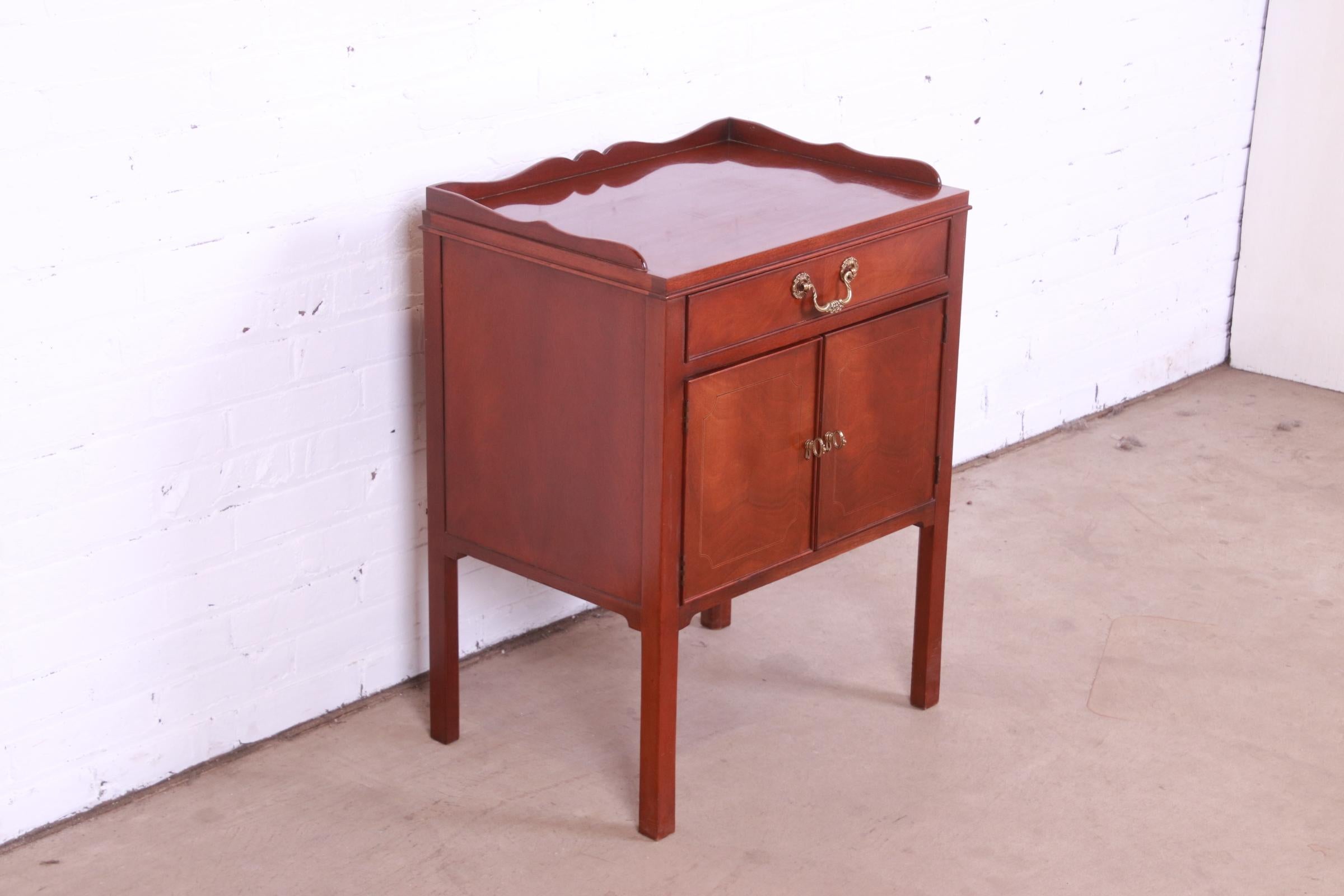 20th Century Baker Furniture Georgian Inlaid Mahogany Nightstand For Sale