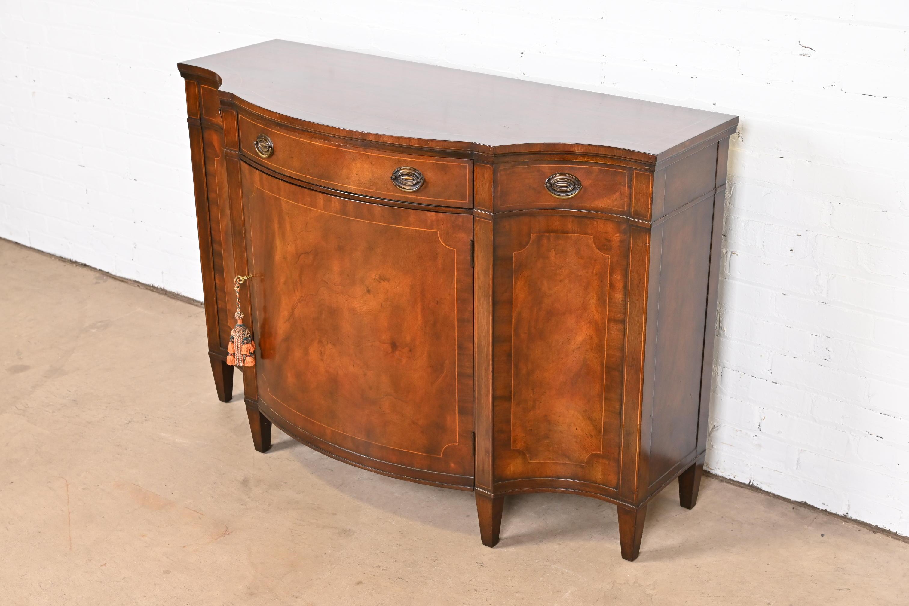 Baker Furniture Georgian Inlaid Mahogany Sideboard or Bar Cabinet In Good Condition In South Bend, IN