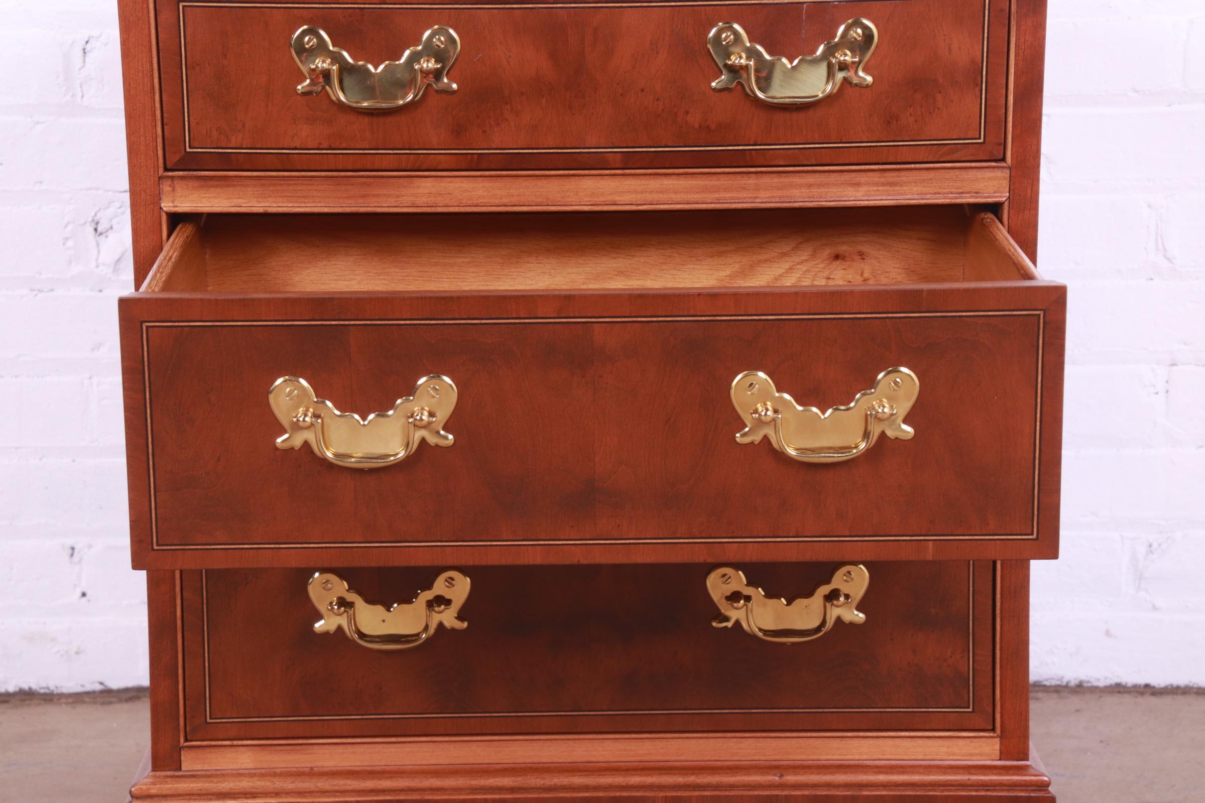 Baker Furniture Georgian Mahogany and Yew Wood Commode or Bachelor Chest For Sale 5