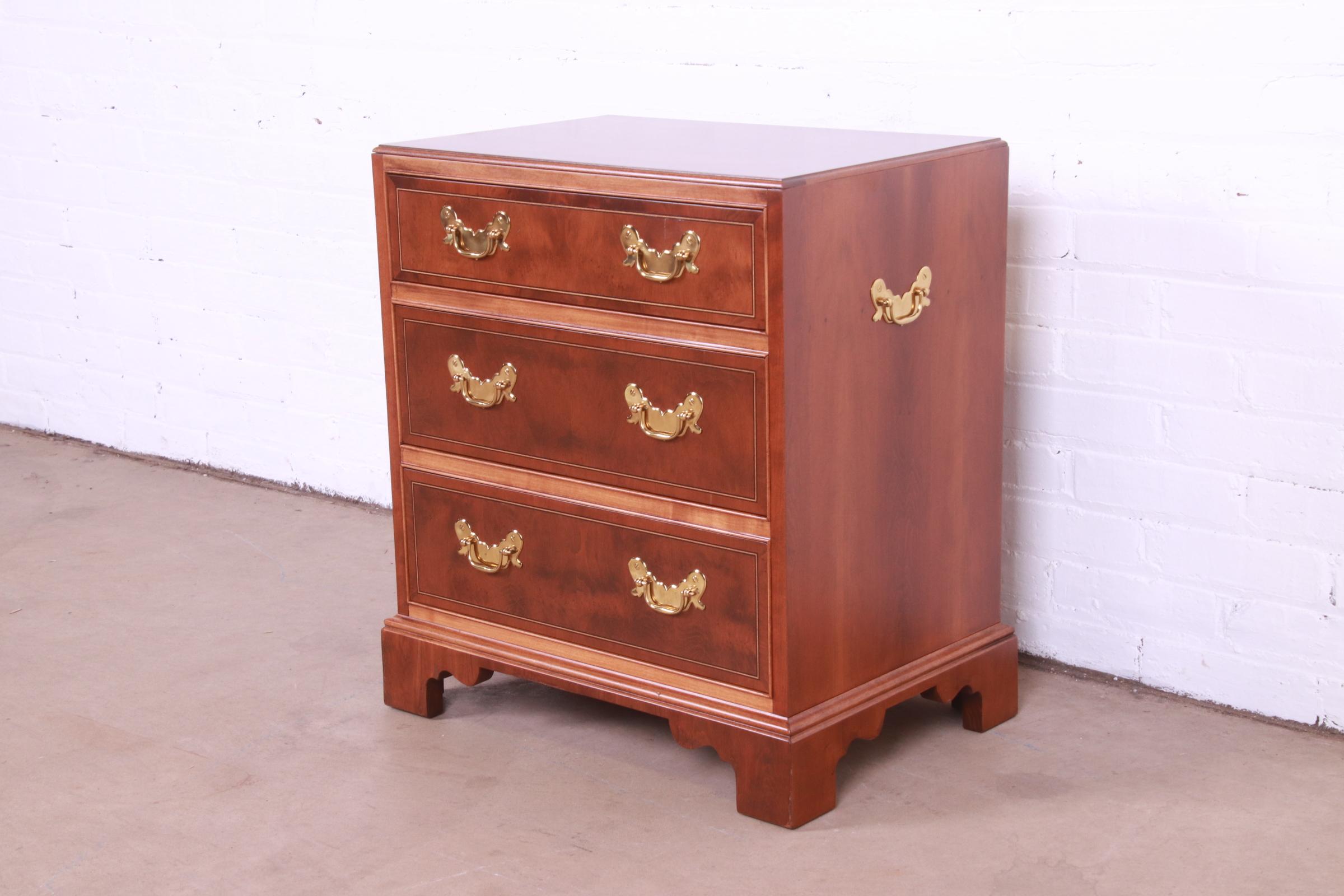 20th Century Baker Furniture Georgian Mahogany and Yew Wood Commode or Bachelor Chest For Sale
