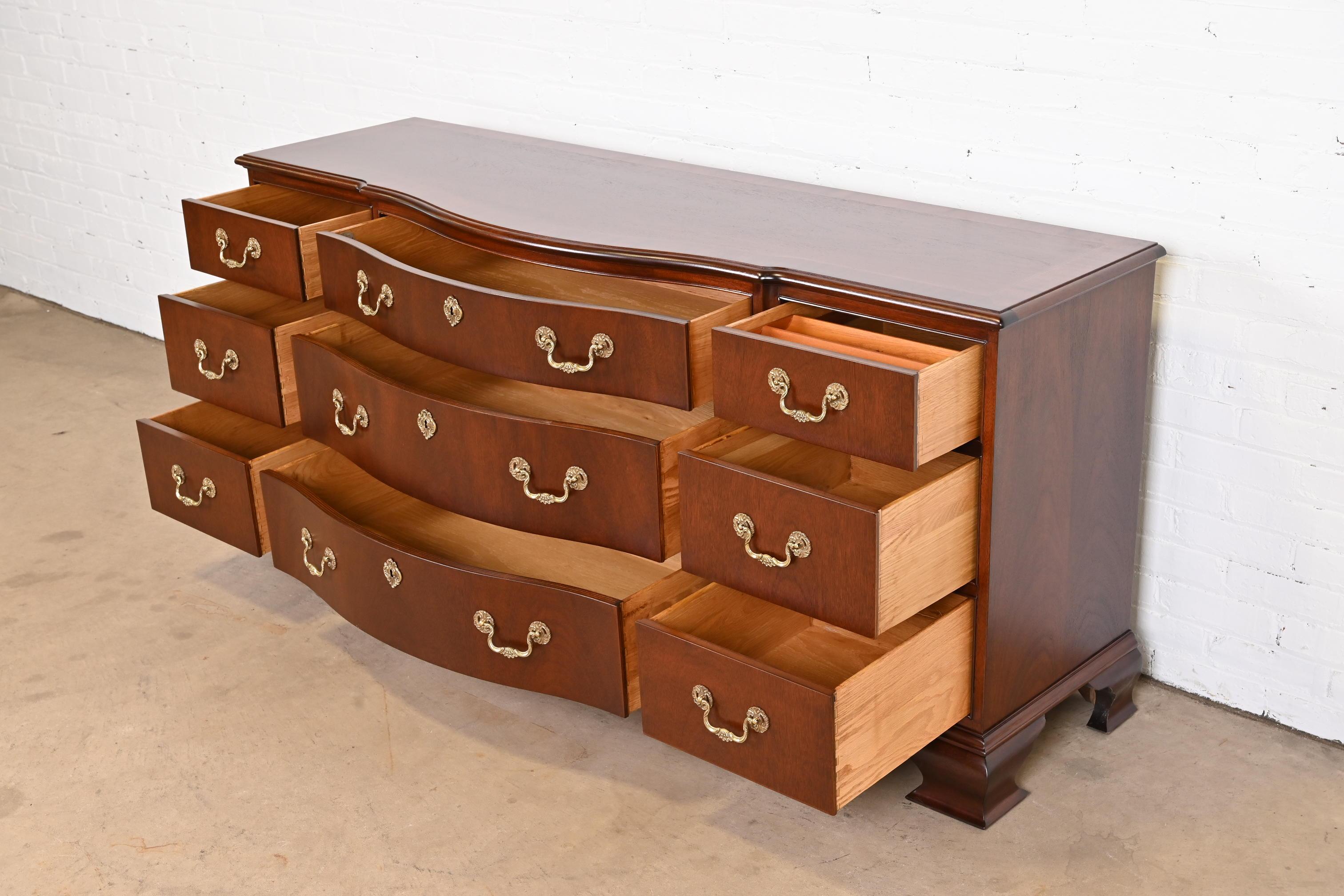 Baker Furniture Georgian Mahogany Bow Front Long Dresser, Newly Refinished 3