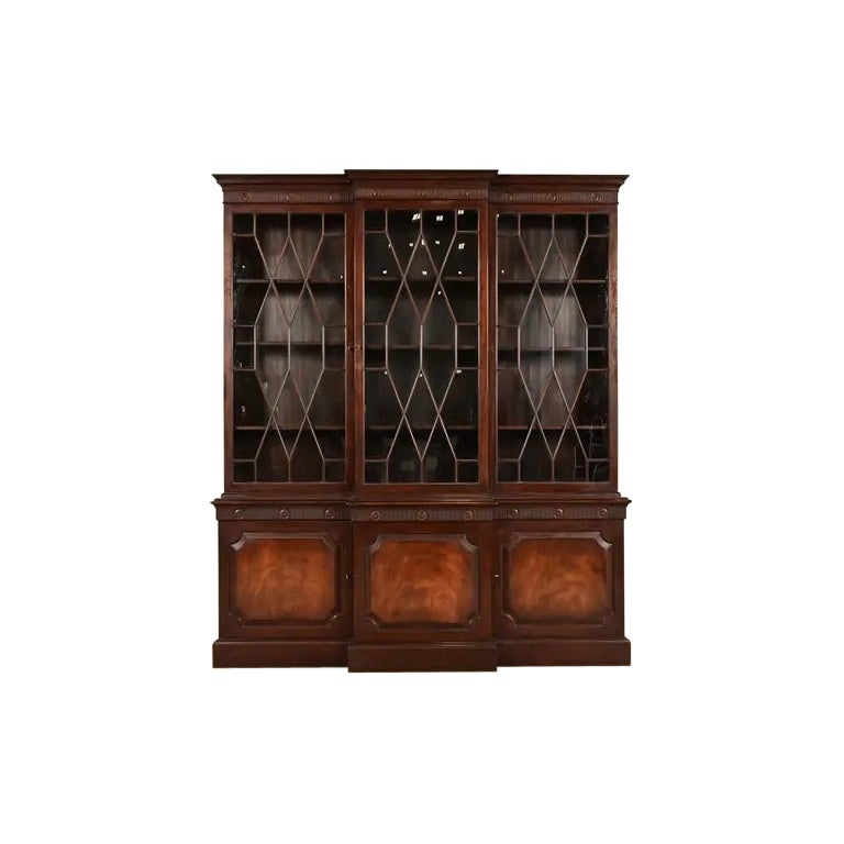 Mueble Baker de caoba georgiana para librería, alrededor de 1960