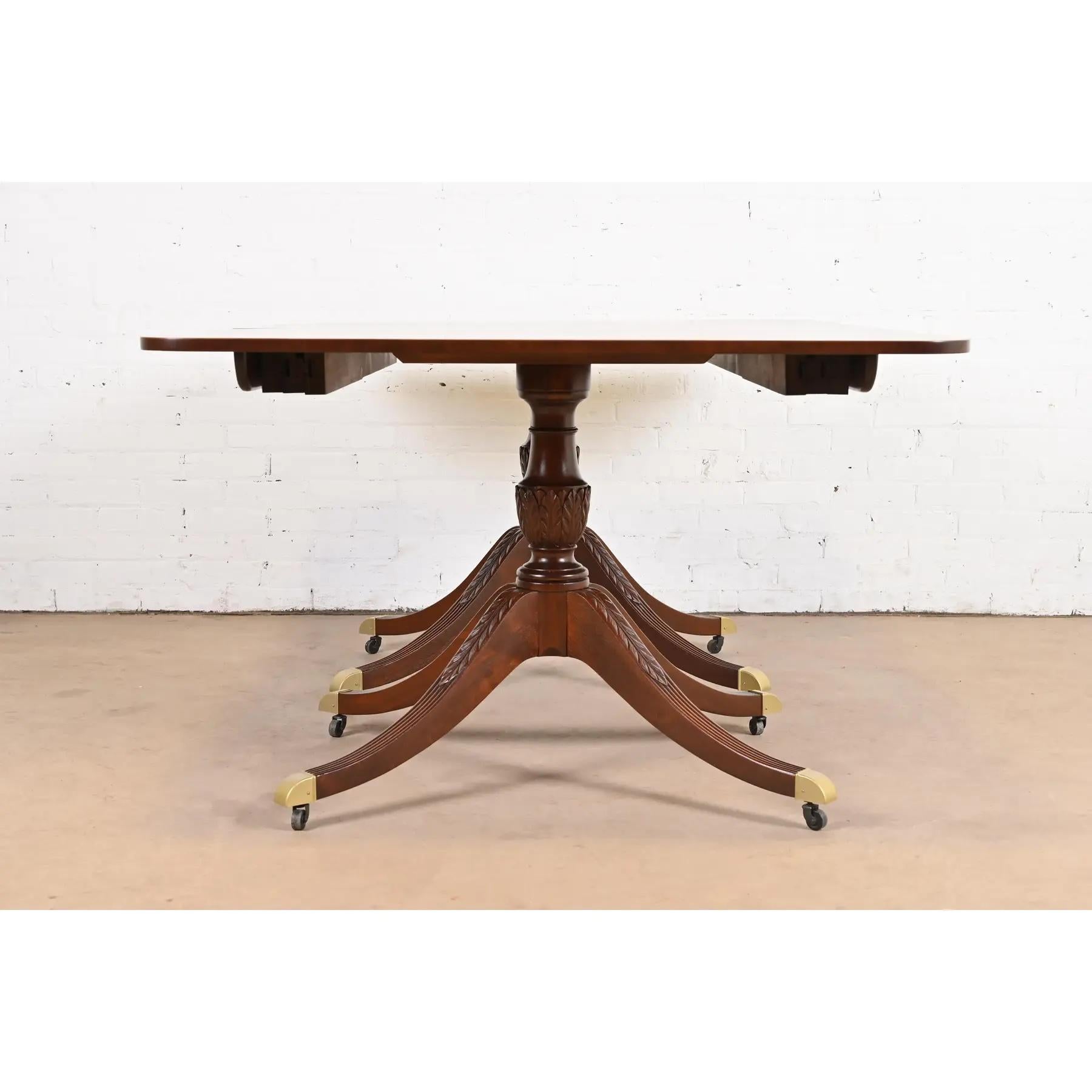Baker Furniture Georgian Mahogany Double Pedestal Dining Table, Newly Refinished For Sale 5