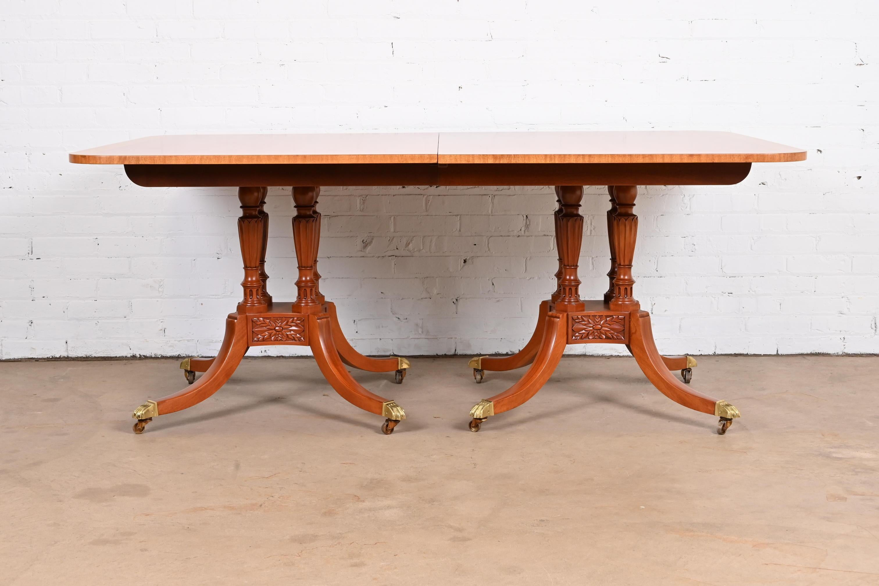 Baker Furniture Georgian Mahogany Double Pedestal Dining Table, Newly Refinished For Sale 4