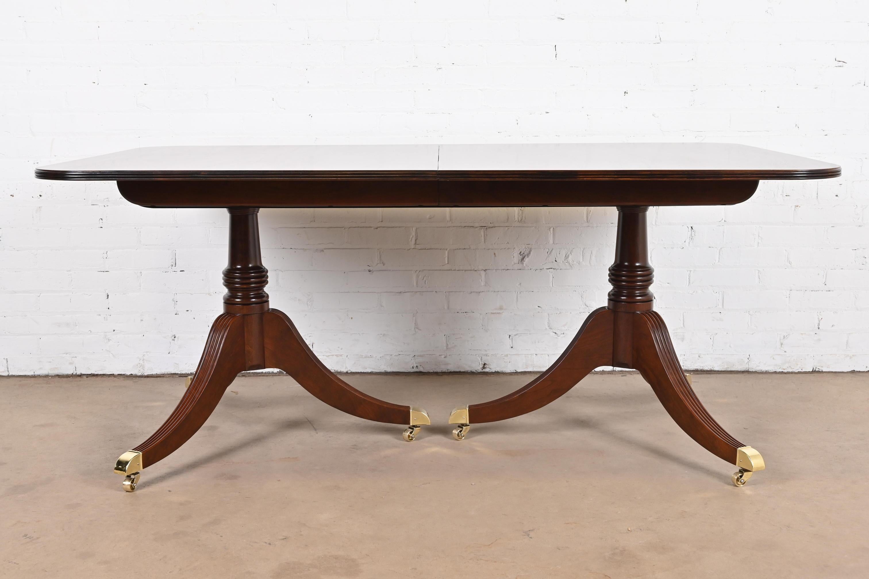 Baker Furniture Georgian Mahogany Double Pedestal Dining Table, Newly Refinished For Sale 7