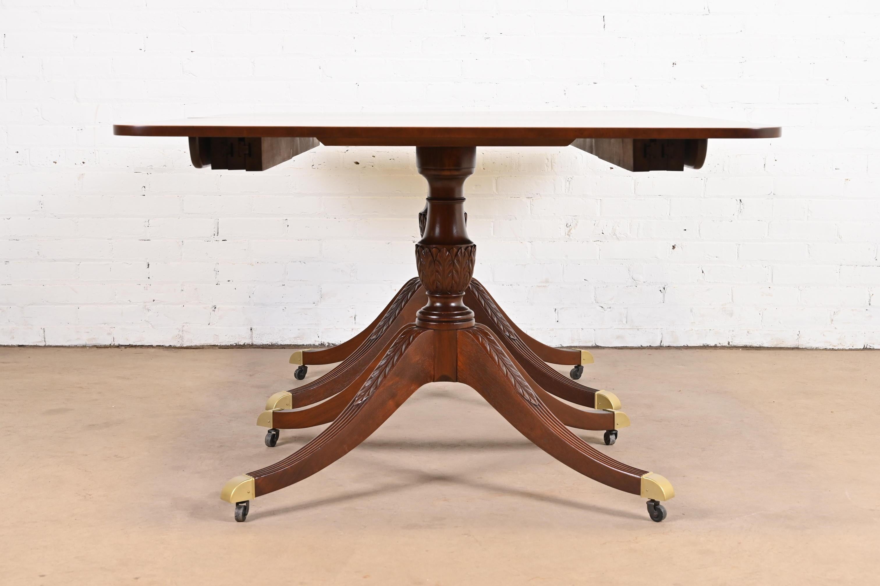 Baker Furniture Georgian Mahogany Double Pedestal Dining Table, Newly Refinished For Sale 9