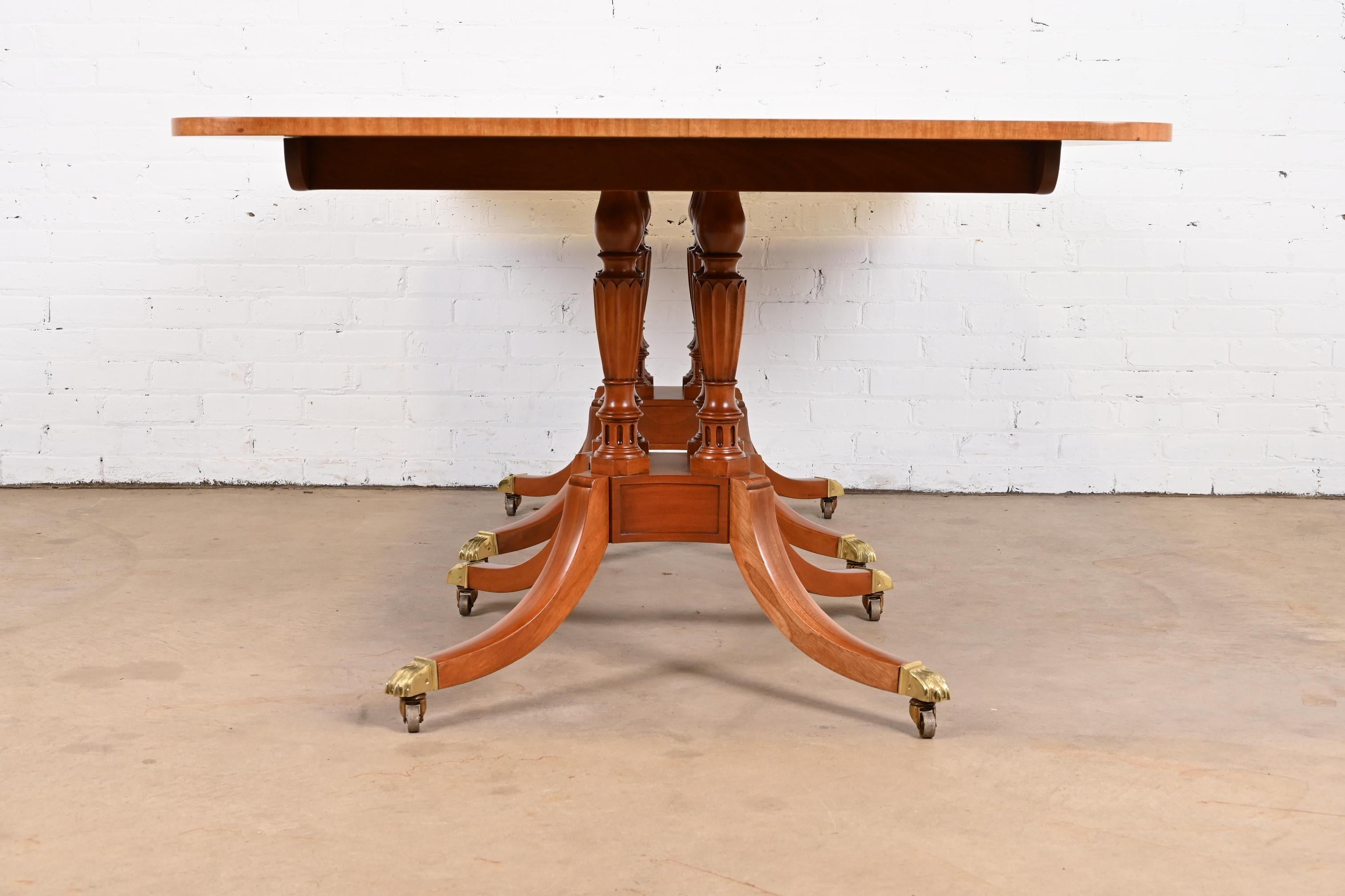 Baker Furniture Georgian Mahogany Double Pedestal Dining Table, Newly Refinished For Sale 11