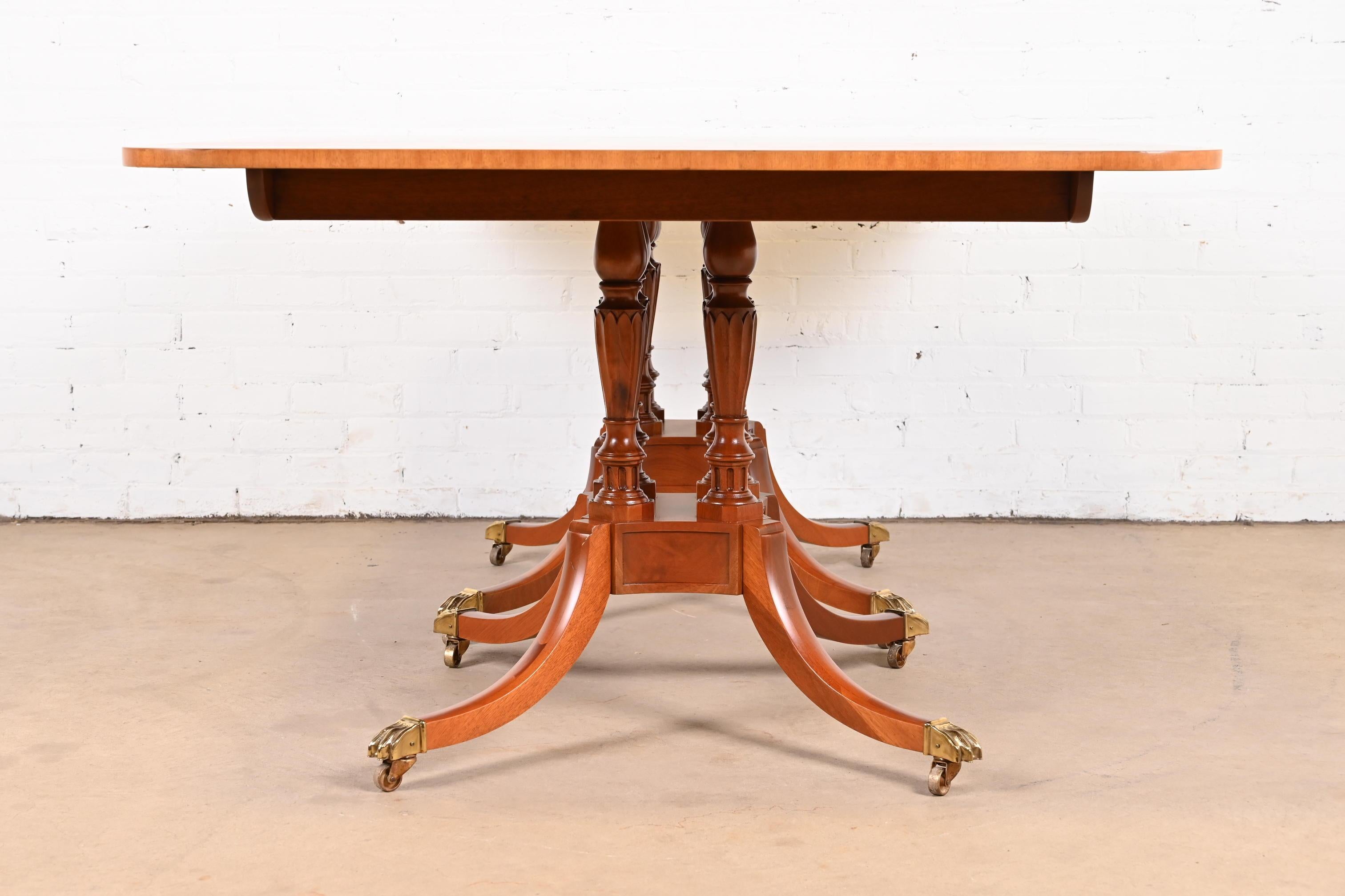 Baker Furniture Georgian Mahogany Double Pedestal Dining Table, Newly Refinished For Sale 13