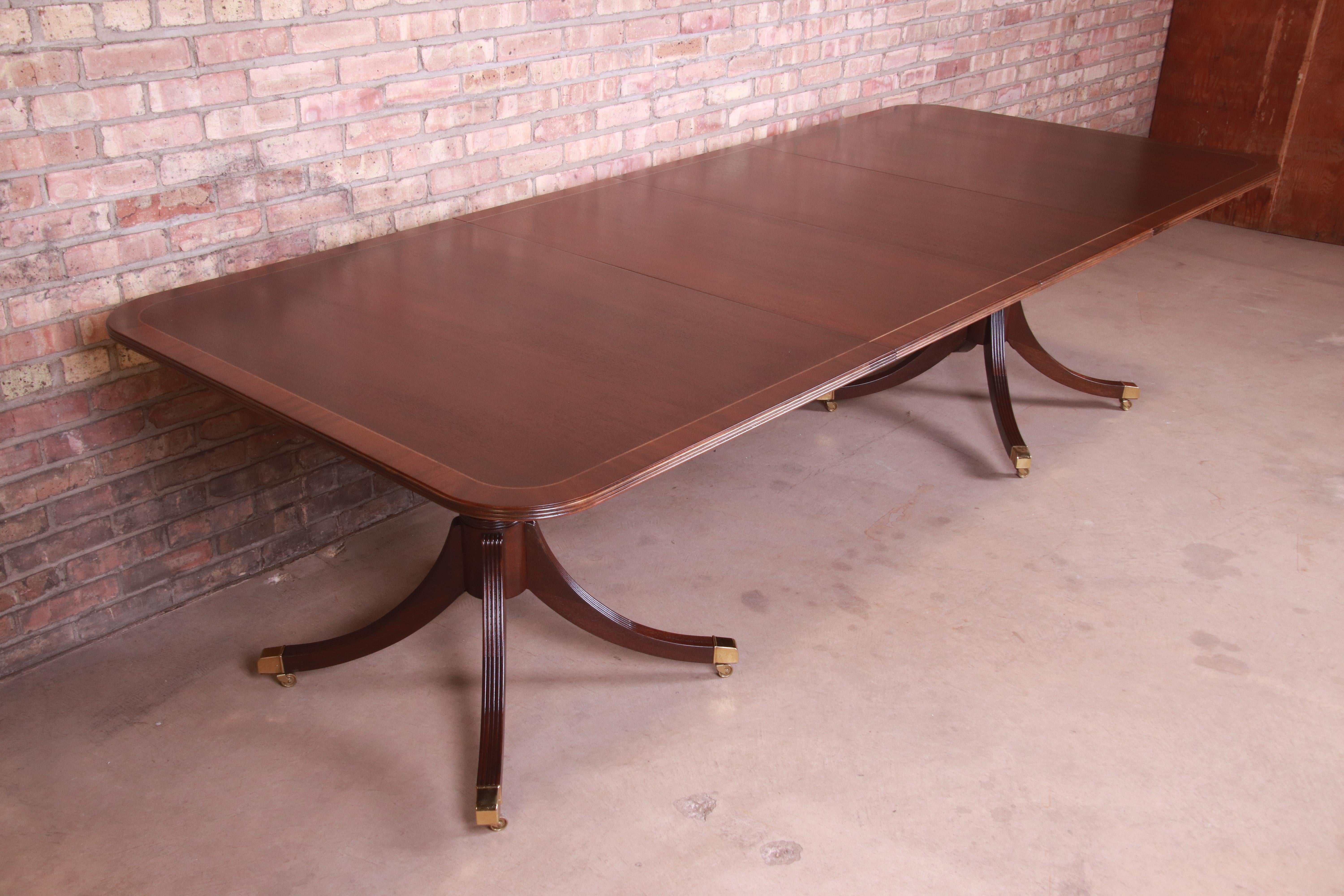 Baker Furniture Georgian Mahogany Double Pedestal Dining Table, Newly Refinished In Good Condition In South Bend, IN