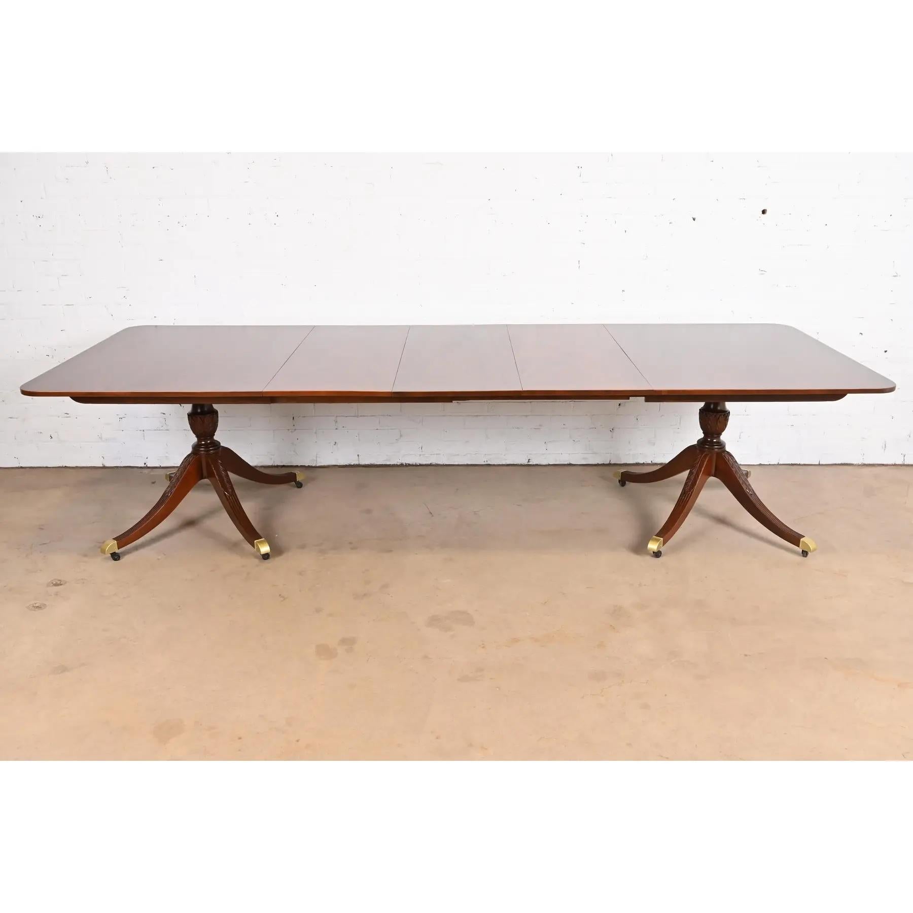 Baker Furniture Georgian Mahogany Double Pedestal Dining Table, Newly Refinished In Good Condition For Sale In South Bend, IN