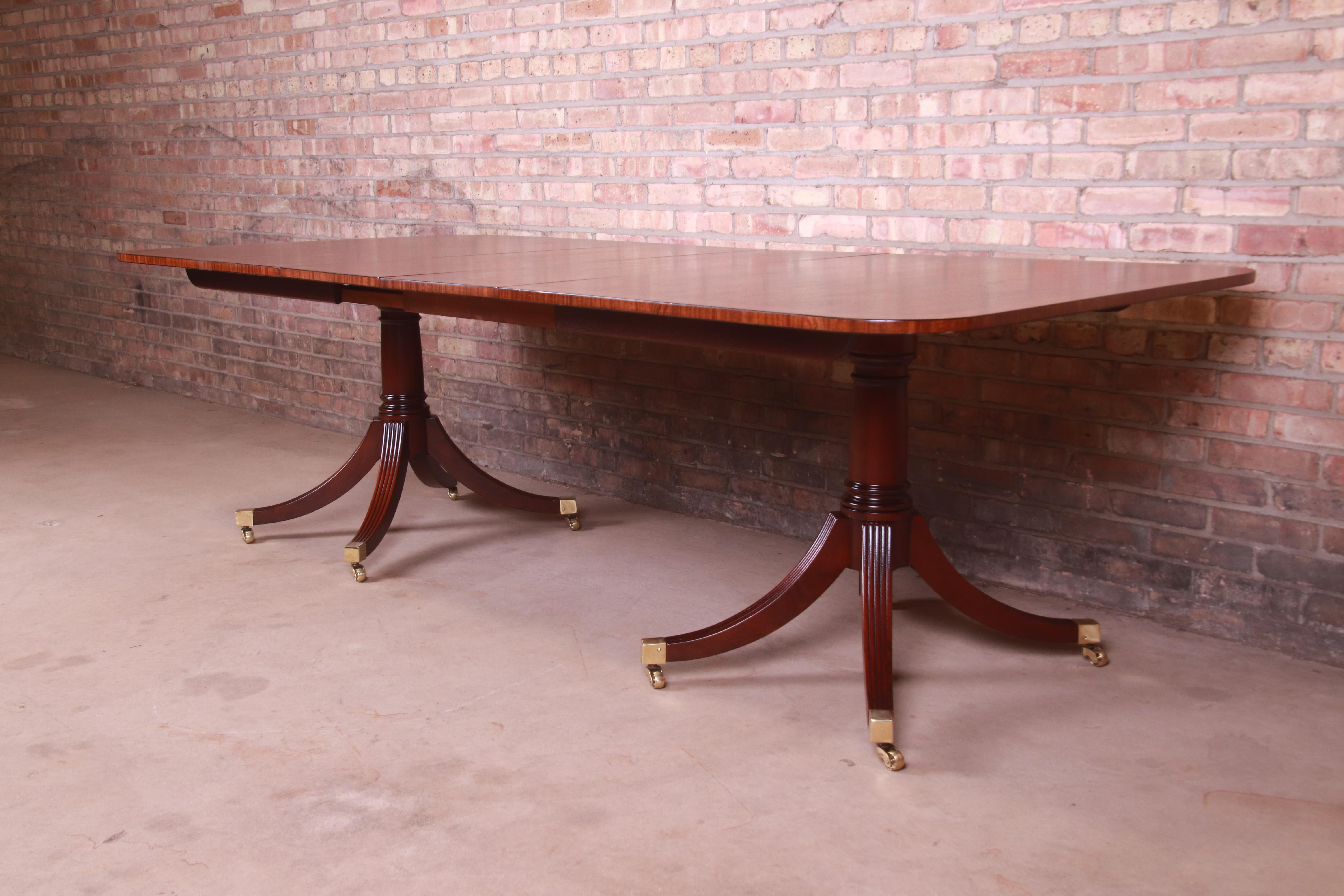 Baker Furniture Georgian Mahogany Double Pedestal Dining Table, Newly Refinished In Good Condition In South Bend, IN