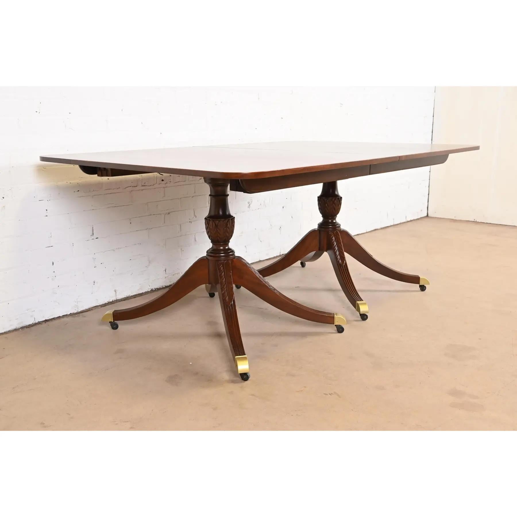 Baker Furniture Georgian Mahogany Double Pedestal Dining Table, Newly Refinished For Sale 2