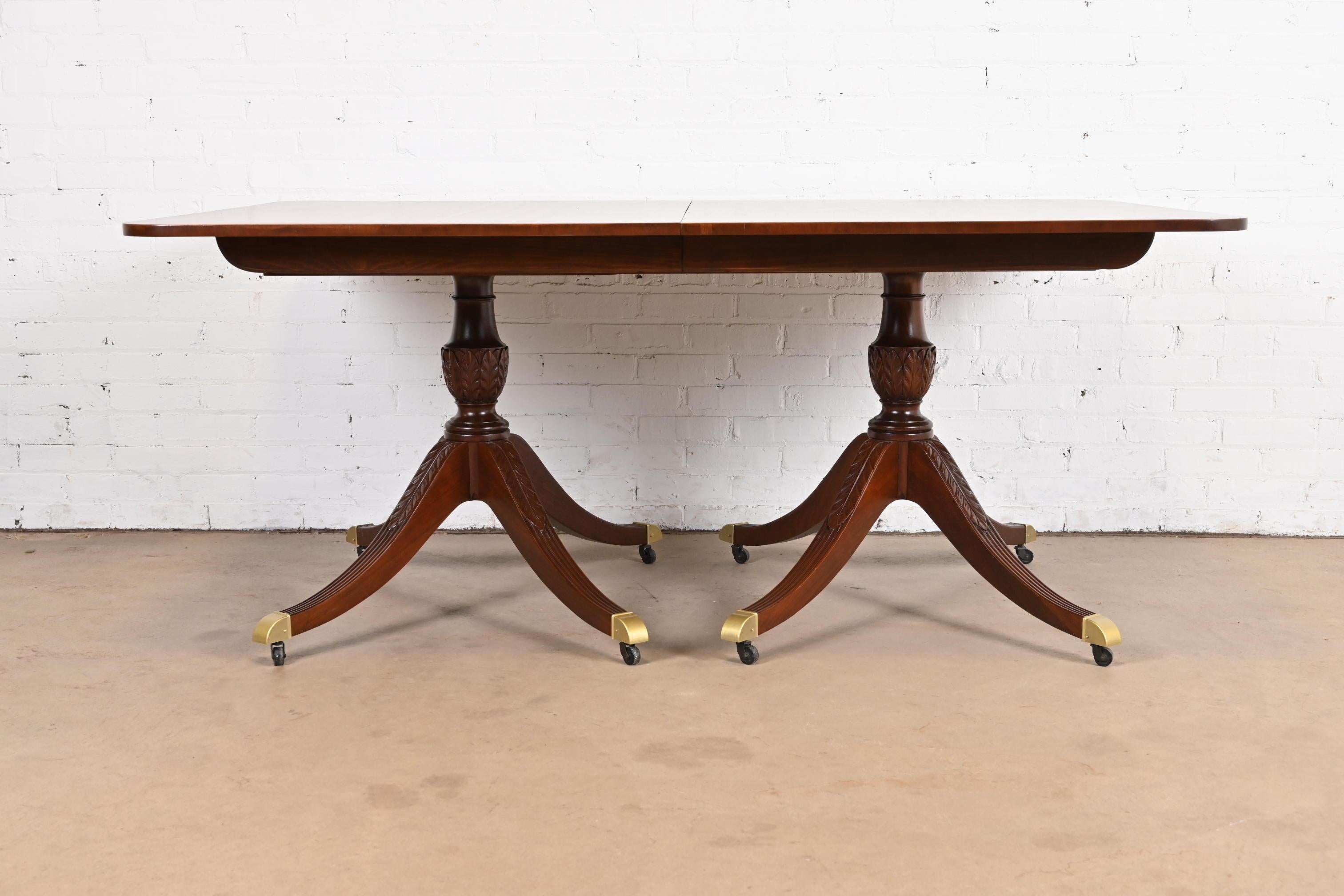 Baker Furniture Georgian Mahogany Double Pedestal Dining Table, Newly Refinished For Sale 3
