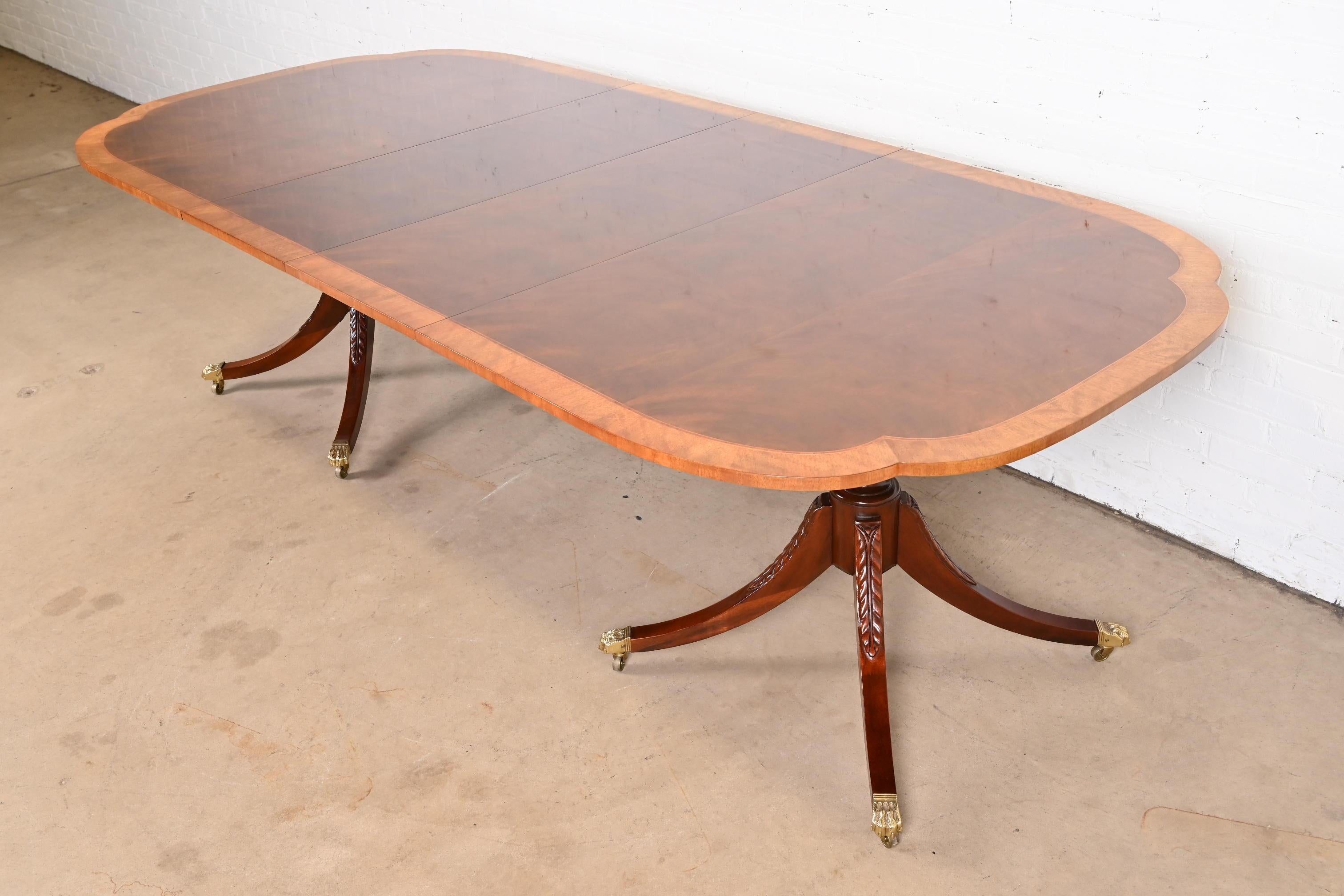 Baker Furniture Georgian Mahogany Double Pedestal Extension Dining Table In Good Condition In South Bend, IN