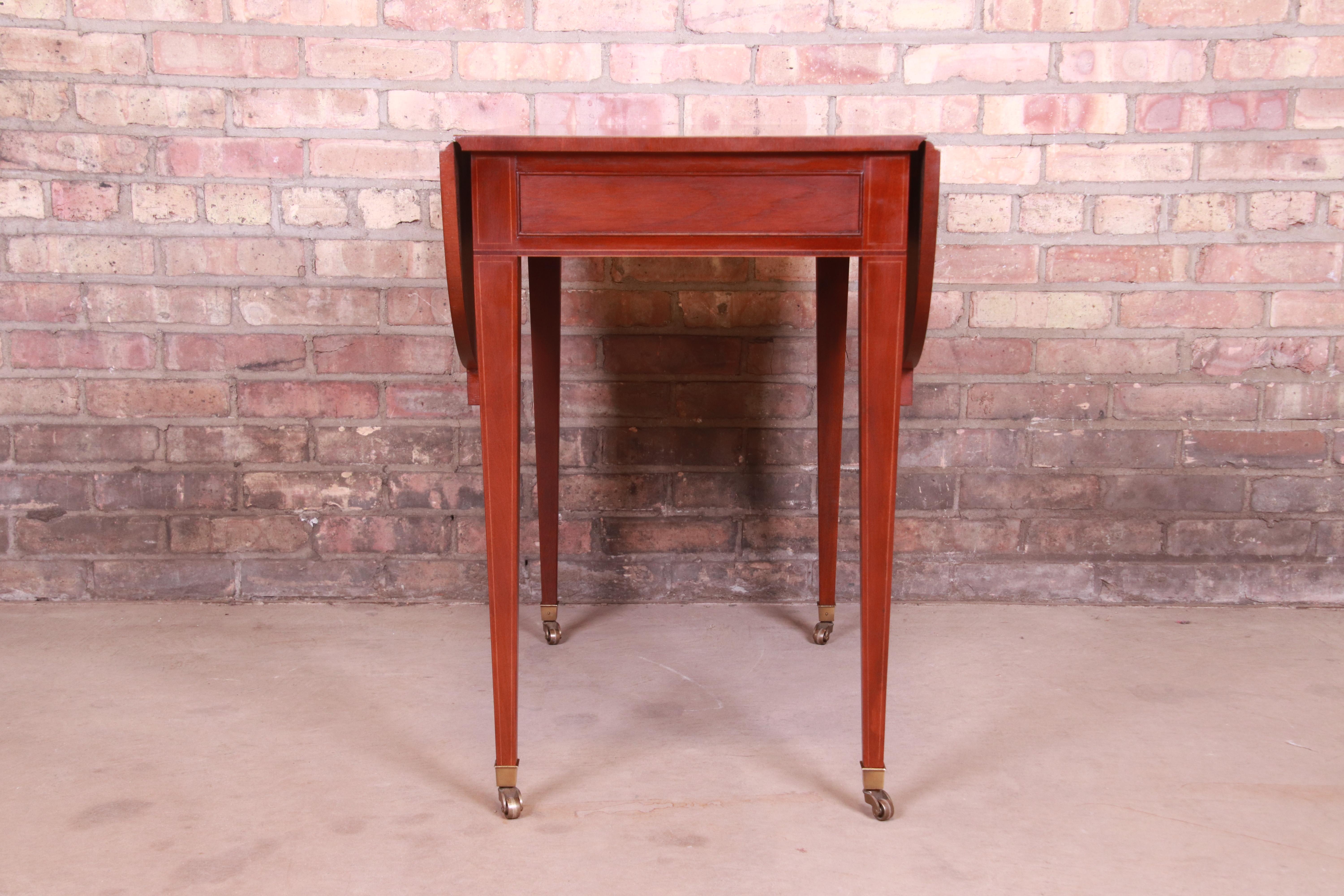 Baker Furniture Georgian Mahogany Drop Leaf Pembroke Tea Table 14