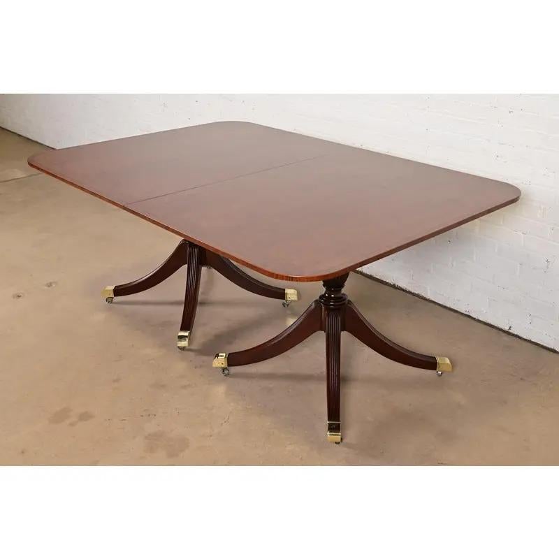 Baker Furniture Georgian Mahogany Extension Dining Table, Newly Refinished For Sale 5