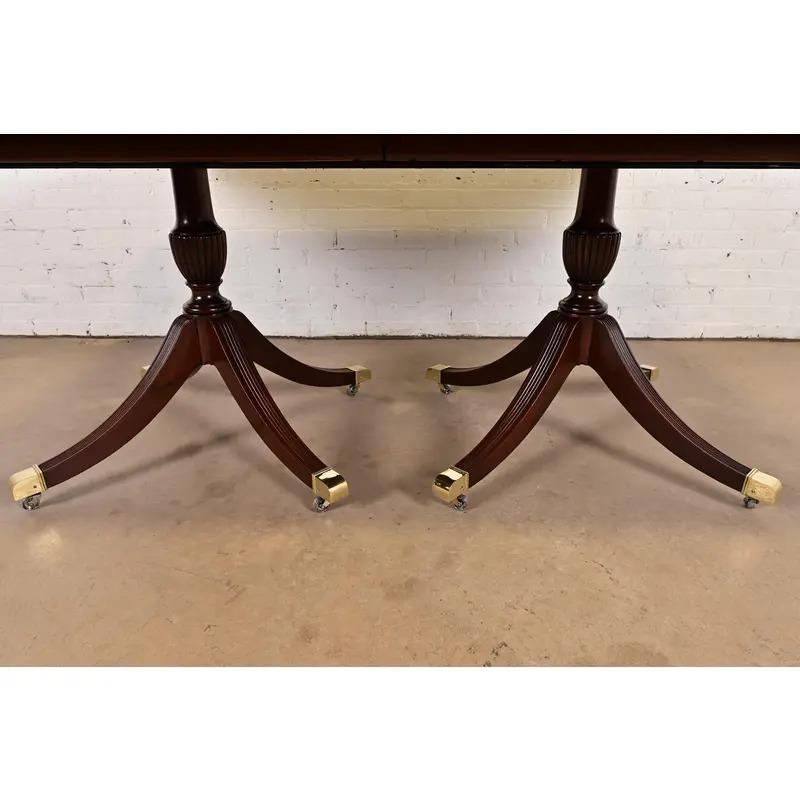 Baker Furniture Georgian Mahogany Extension Dining Table, Newly Refinished For Sale 7