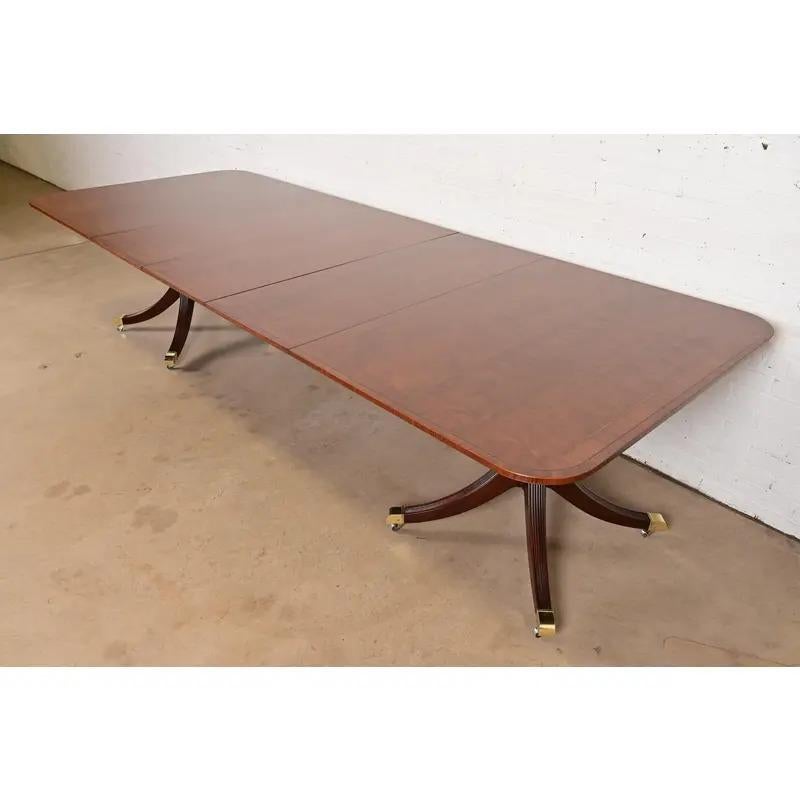 Baker Furniture Georgian Mahogany Extension Dining Table, Newly Refinished In Good Condition For Sale In South Bend, IN