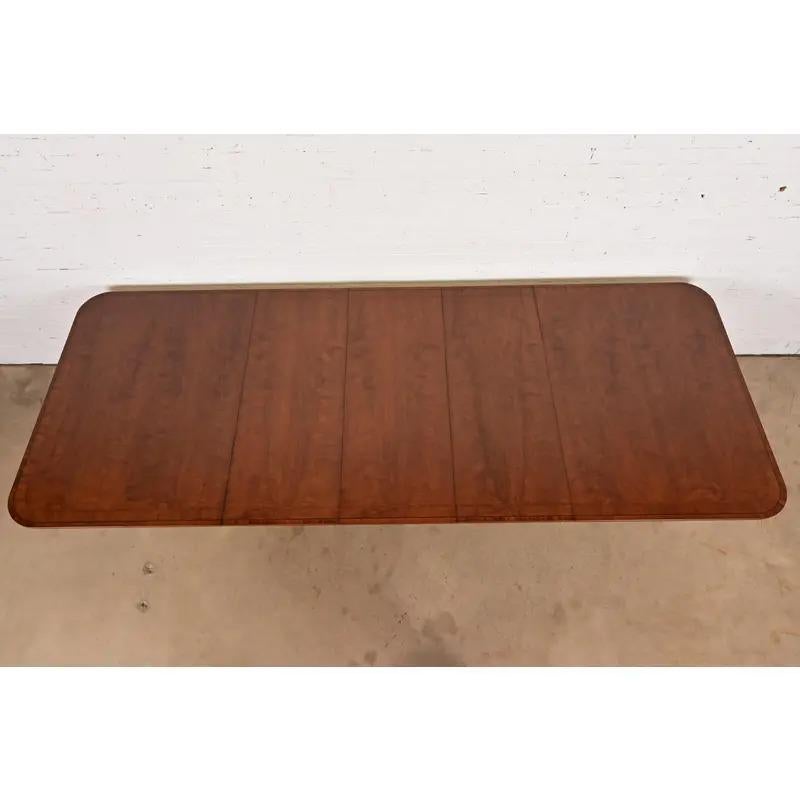 Baker Furniture Georgian Mahogany Extension Dining Table, Newly Refinished For Sale 1