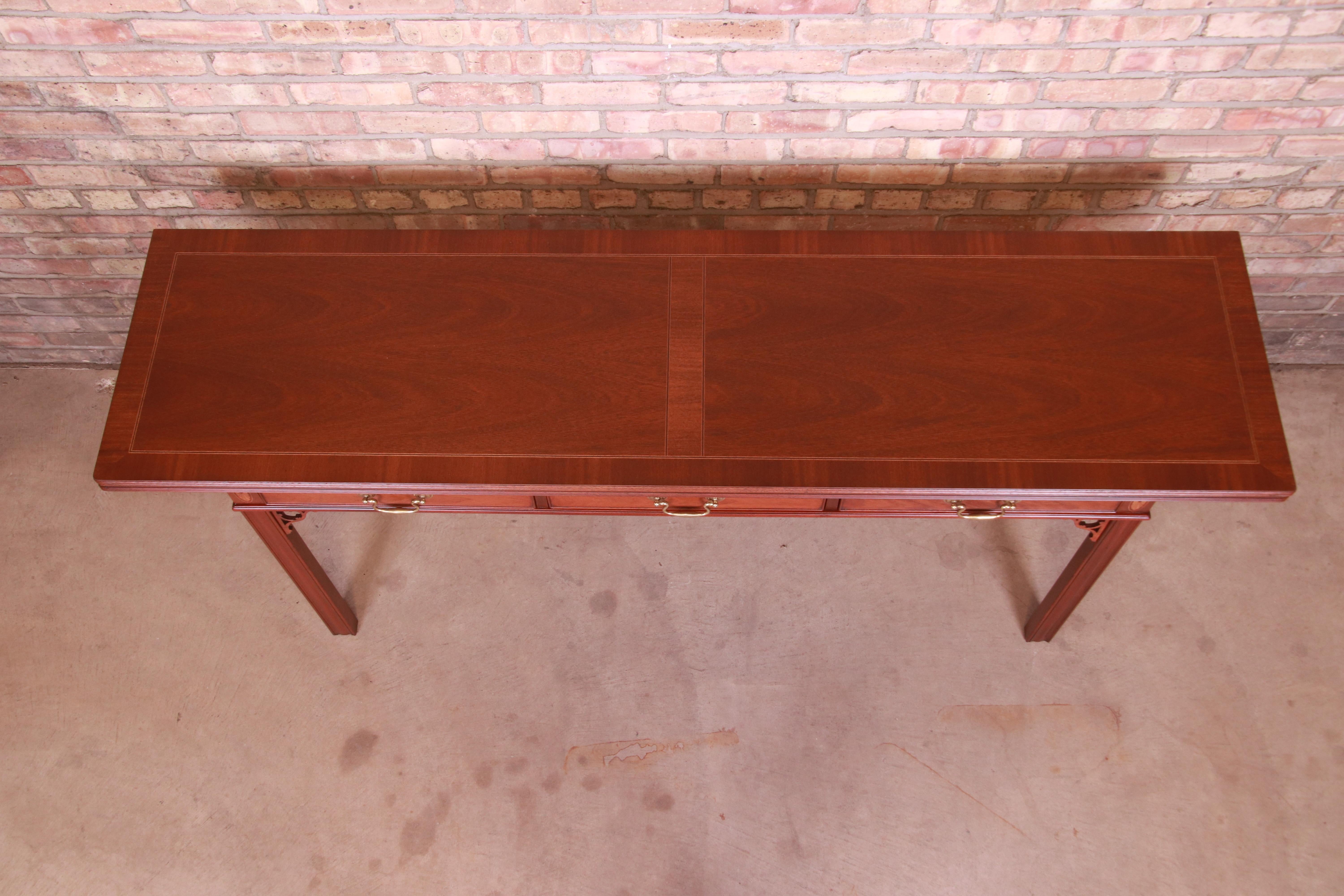 Baker Furniture Georgian Mahogany Flip Top Console Table or Writing Desk In Good Condition In South Bend, IN