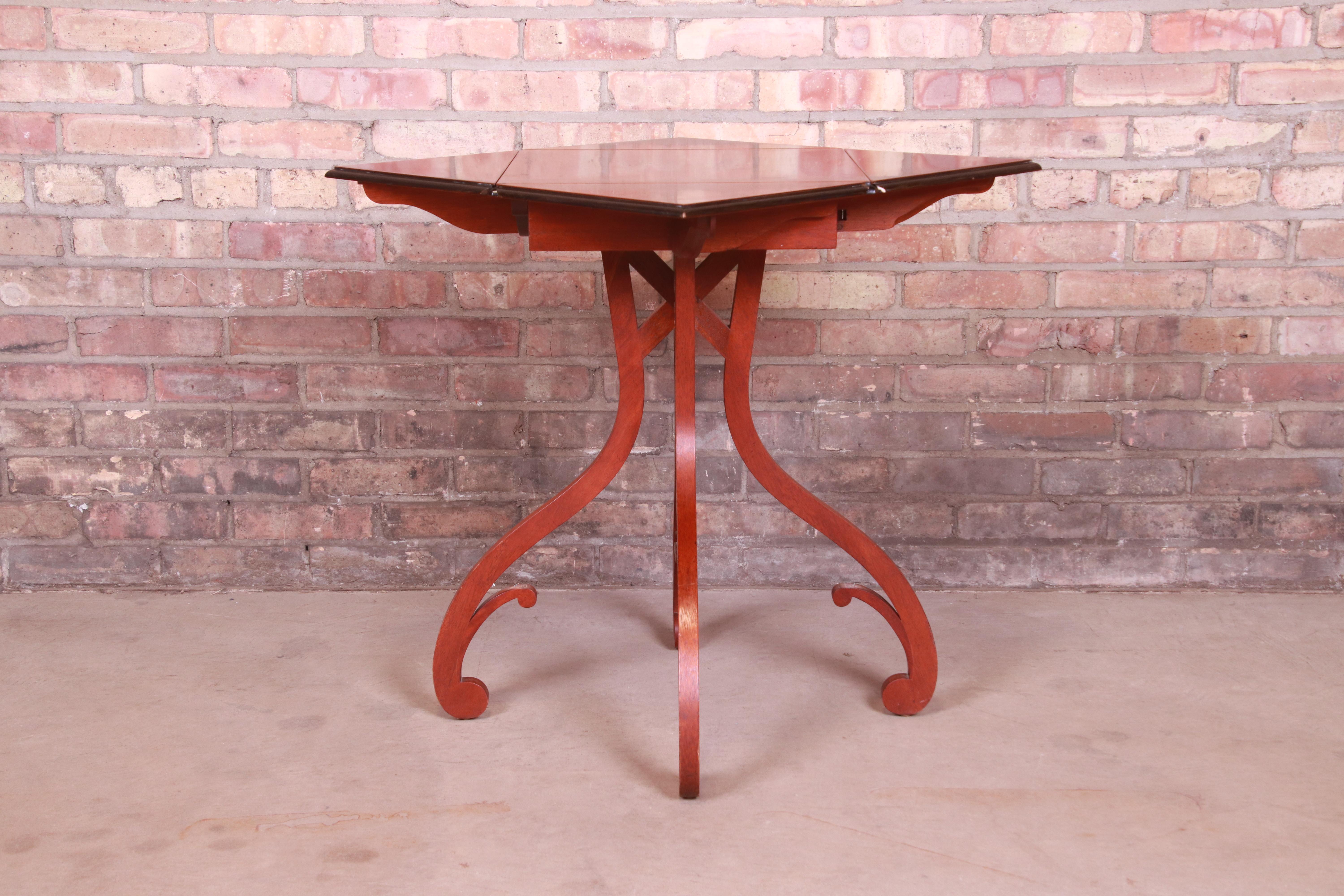 Baker Furniture Georgian Mahogany Handkerchief Drop Leaf Side Table For Sale 7