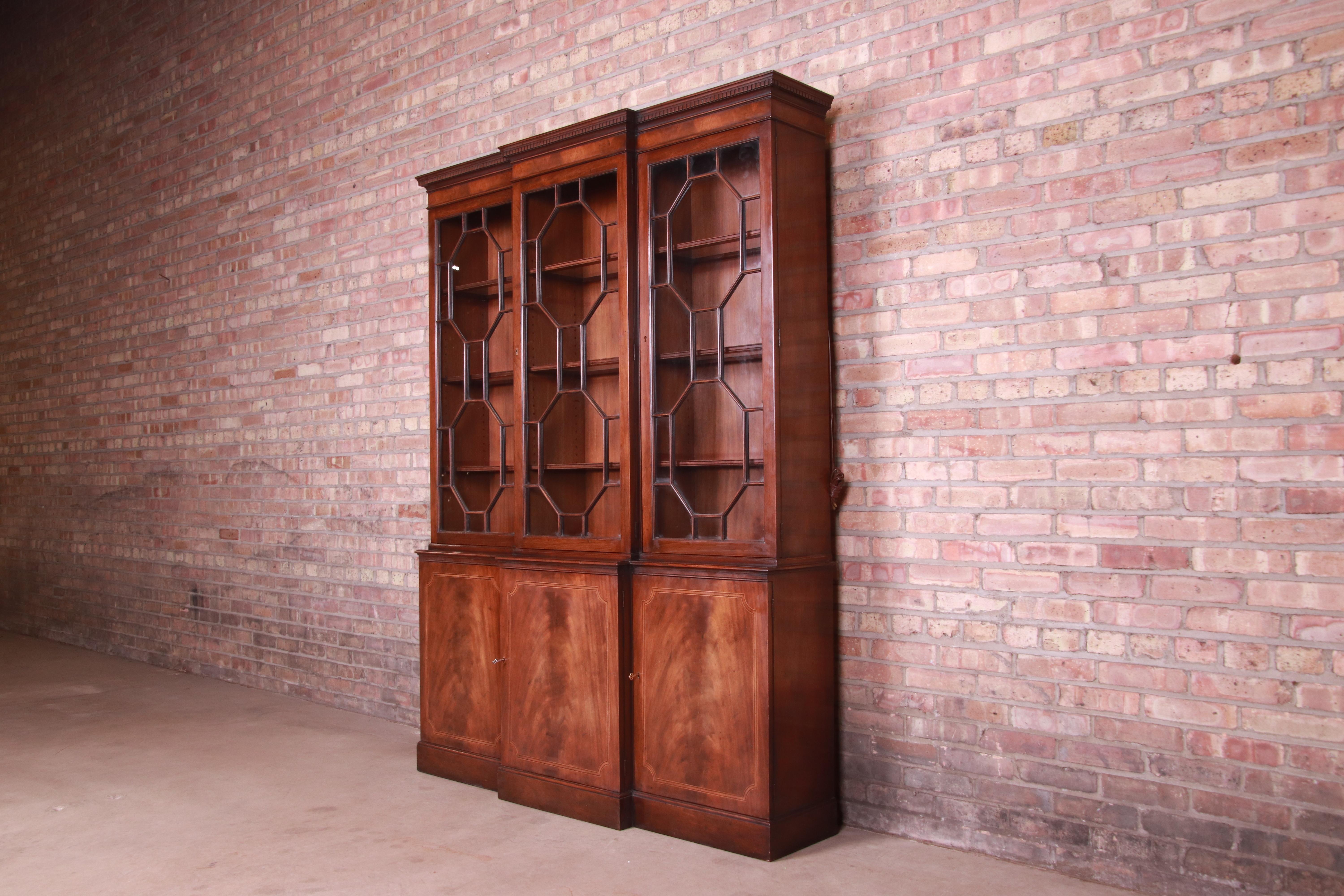 American Baker Furniture Georgian Mahogany Lighted Breakfront Bookcase Cabinet