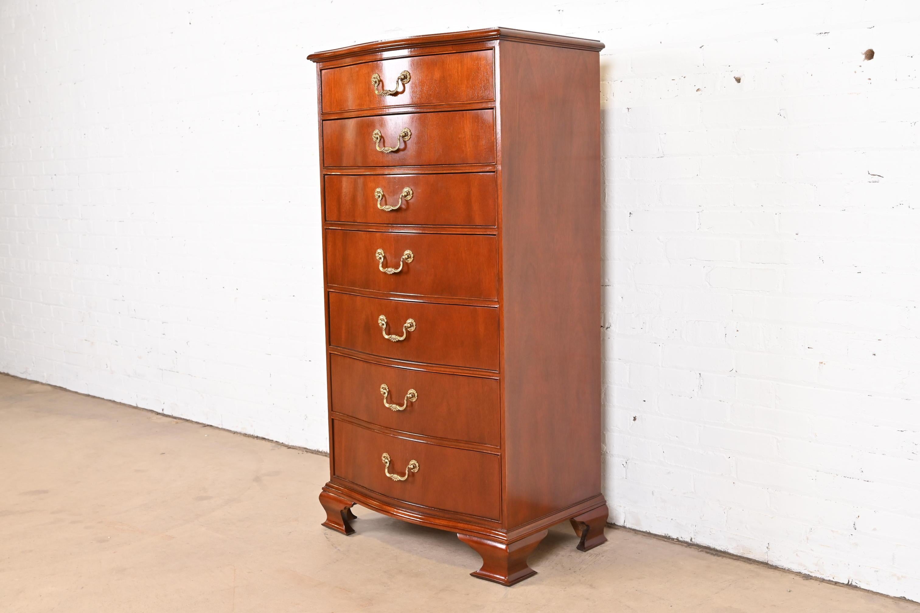 Baker Furniture Georgian Mahogany Lingerie Chest or Semainier In Good Condition For Sale In South Bend, IN