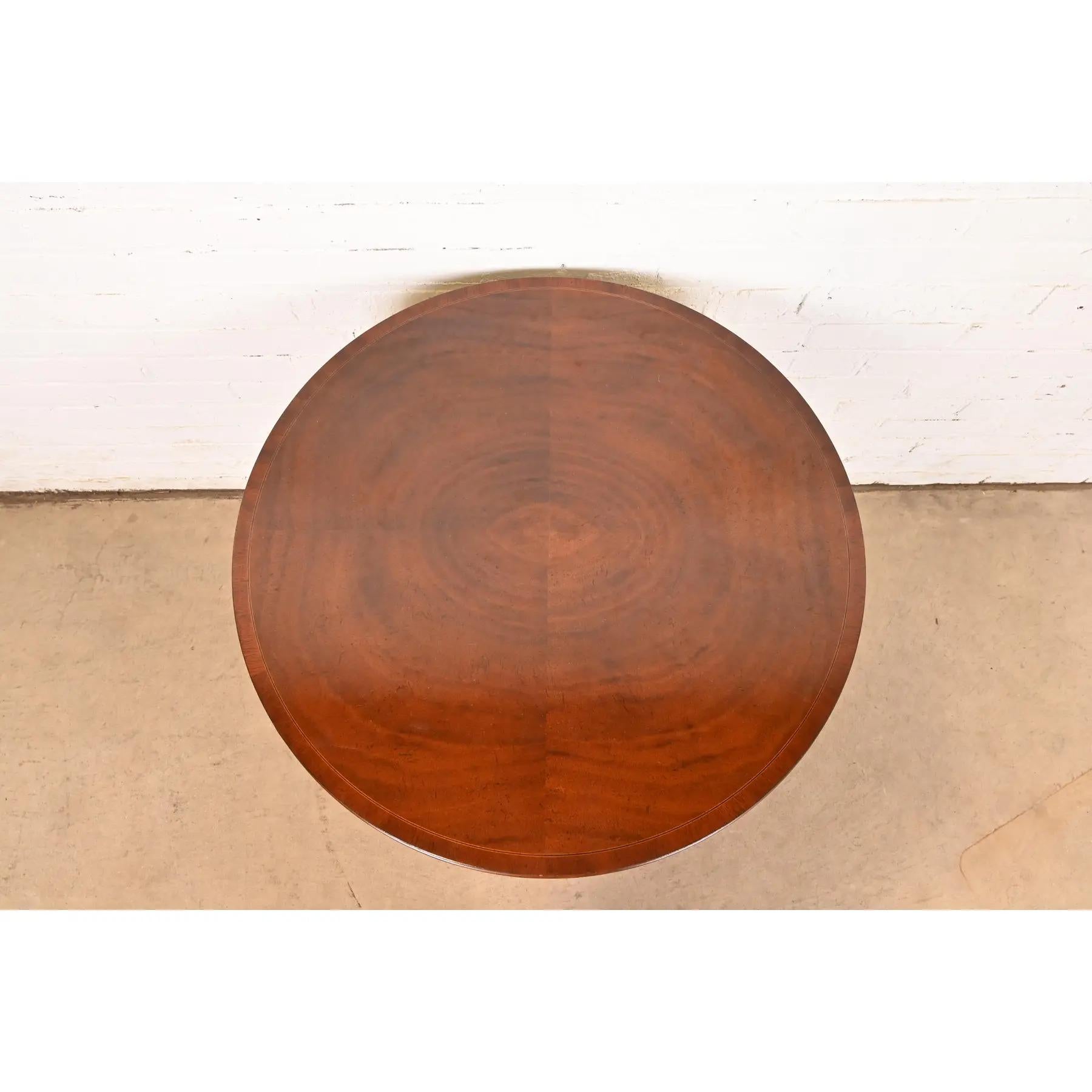 Baker Furniture Georgian Mahogany Pedestal Drum Side Table or Tea Table For Sale 6