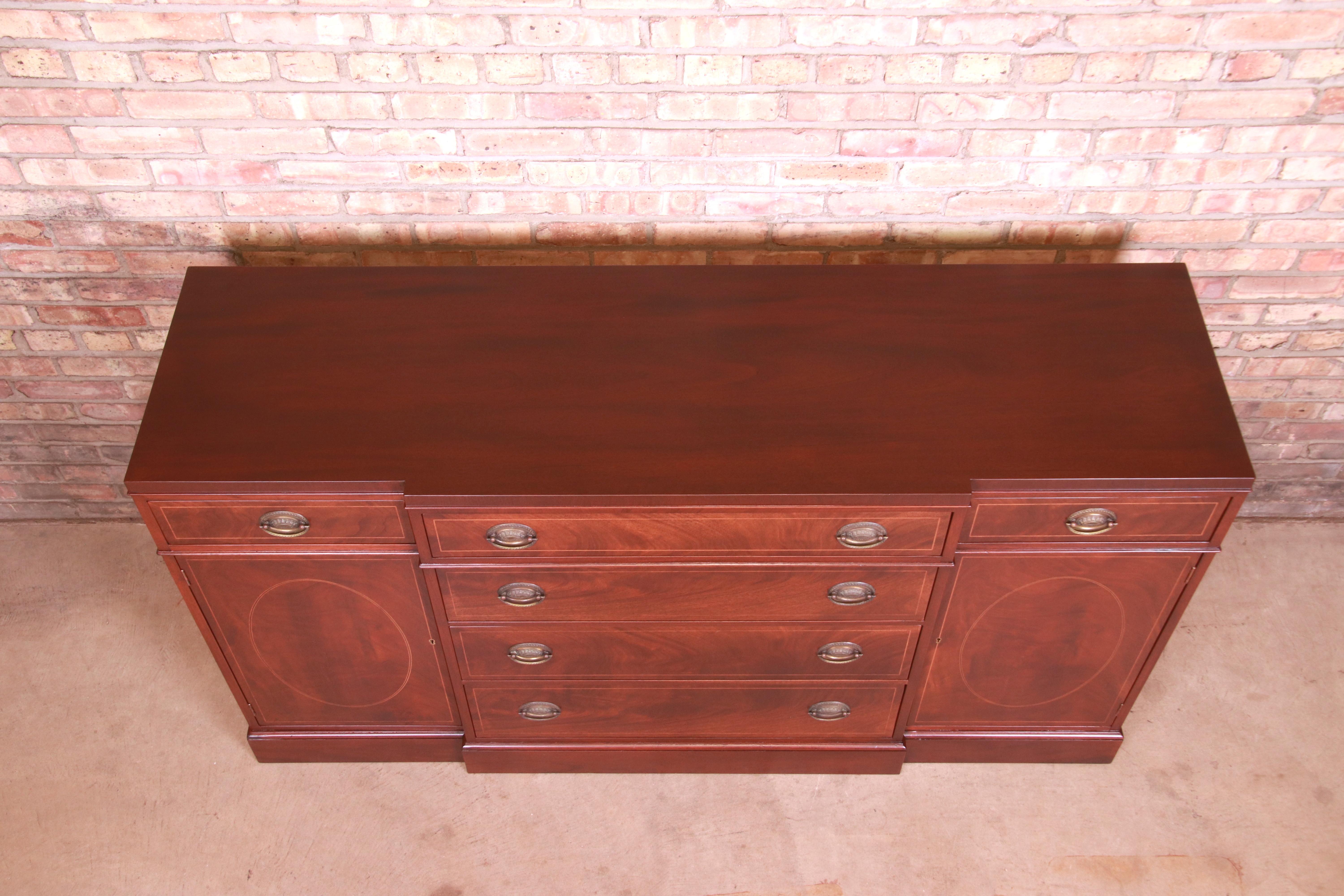 Baker Furniture Georgian Mahogany Sideboard Credenza or Bar Cabinet, Refinished For Sale 5