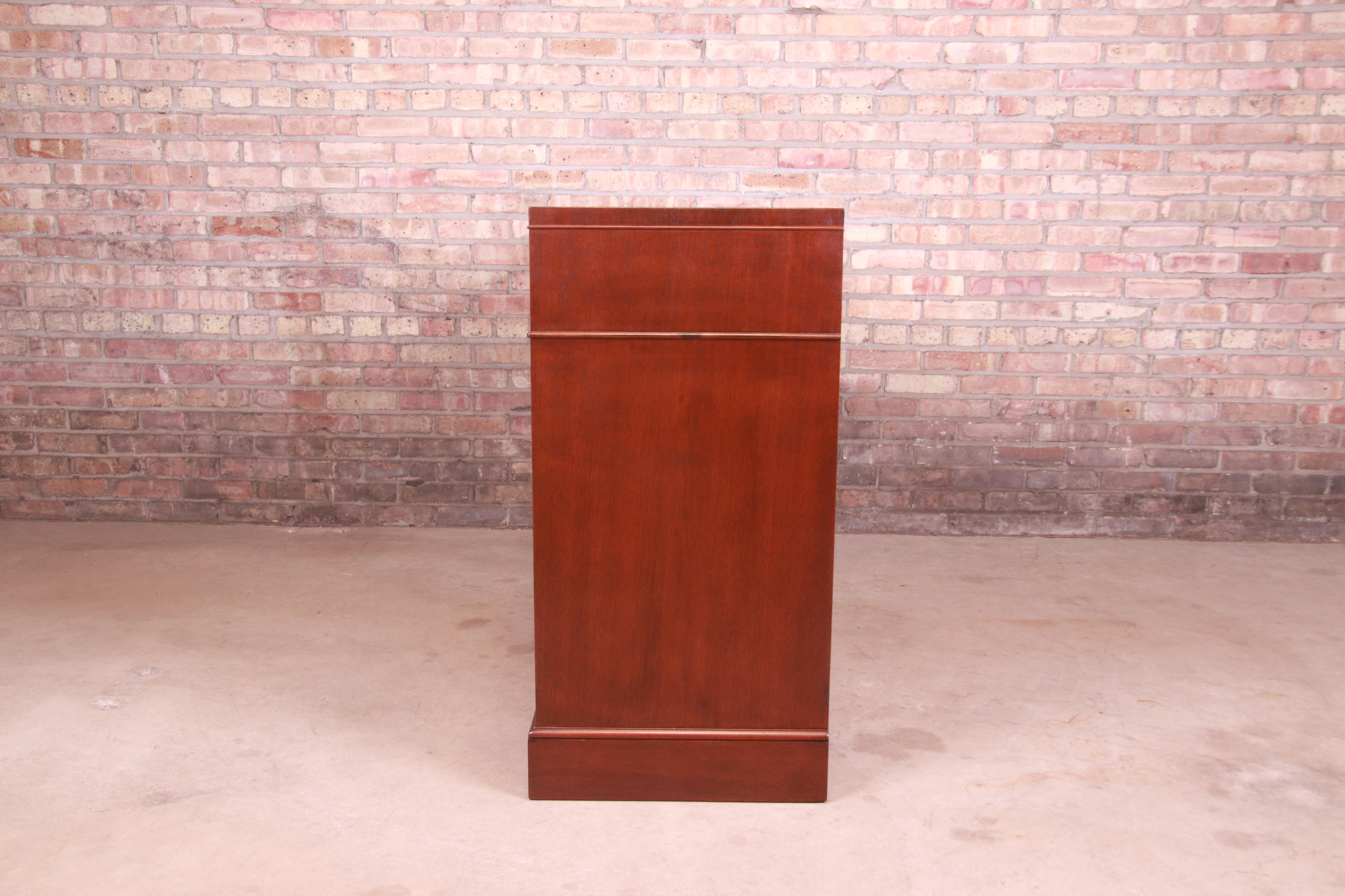 Baker Furniture Georgian Mahogany Sideboard Credenza or Bar Cabinet, Refinished For Sale 6