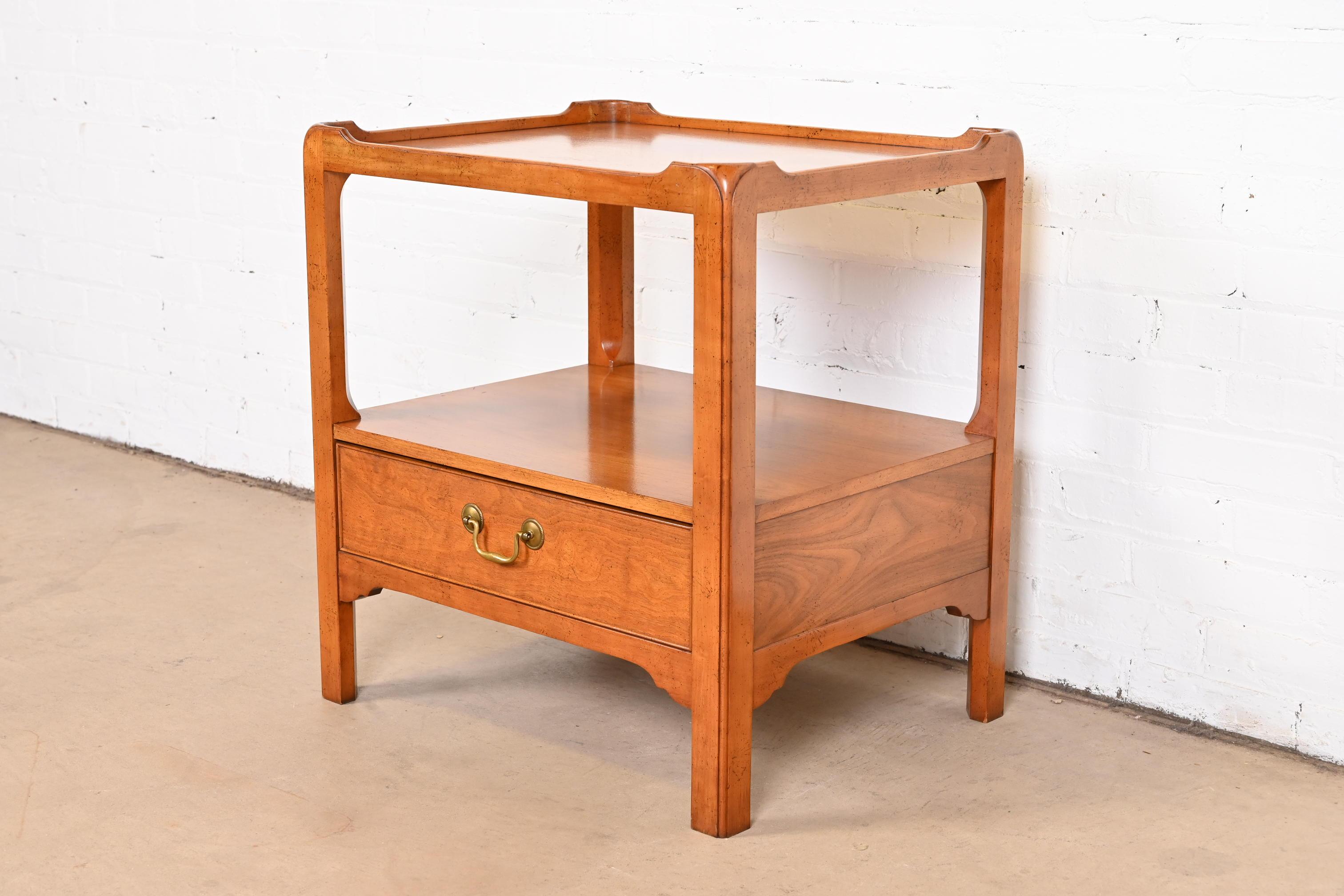 Baker Furniture Georgian Mahogany Two-Tier Nightstand or Side Table In Good Condition For Sale In South Bend, IN