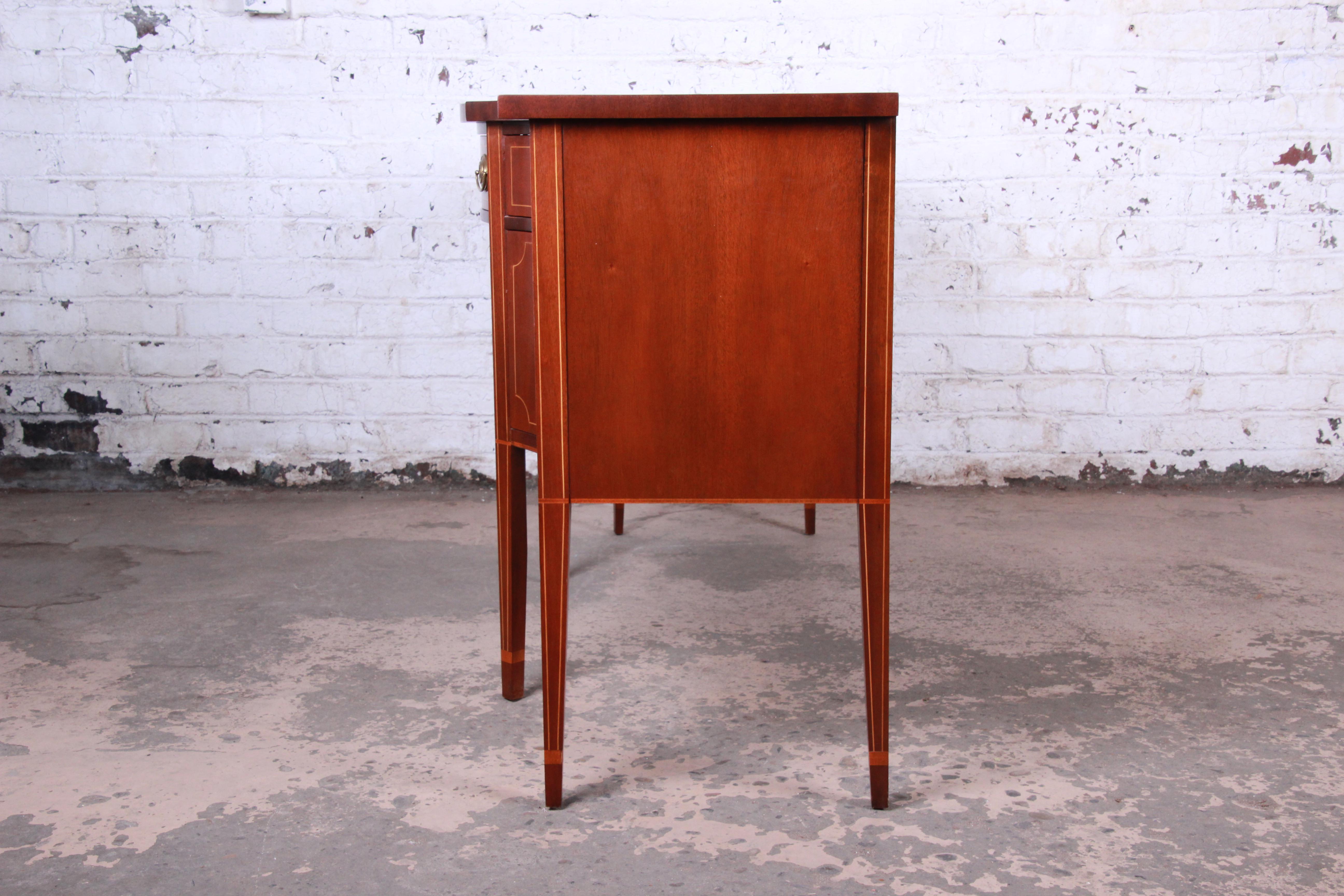 Baker Furniture Hepplewhite Style Inlaid Mahogany Bow Front Sideboard Credenza 3