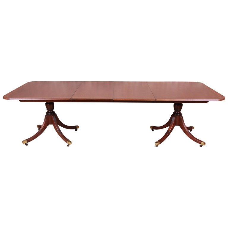 Baker Furniture Historic Charleston Banded Mahogany Dining Table, Newly Restored at 1stDibs