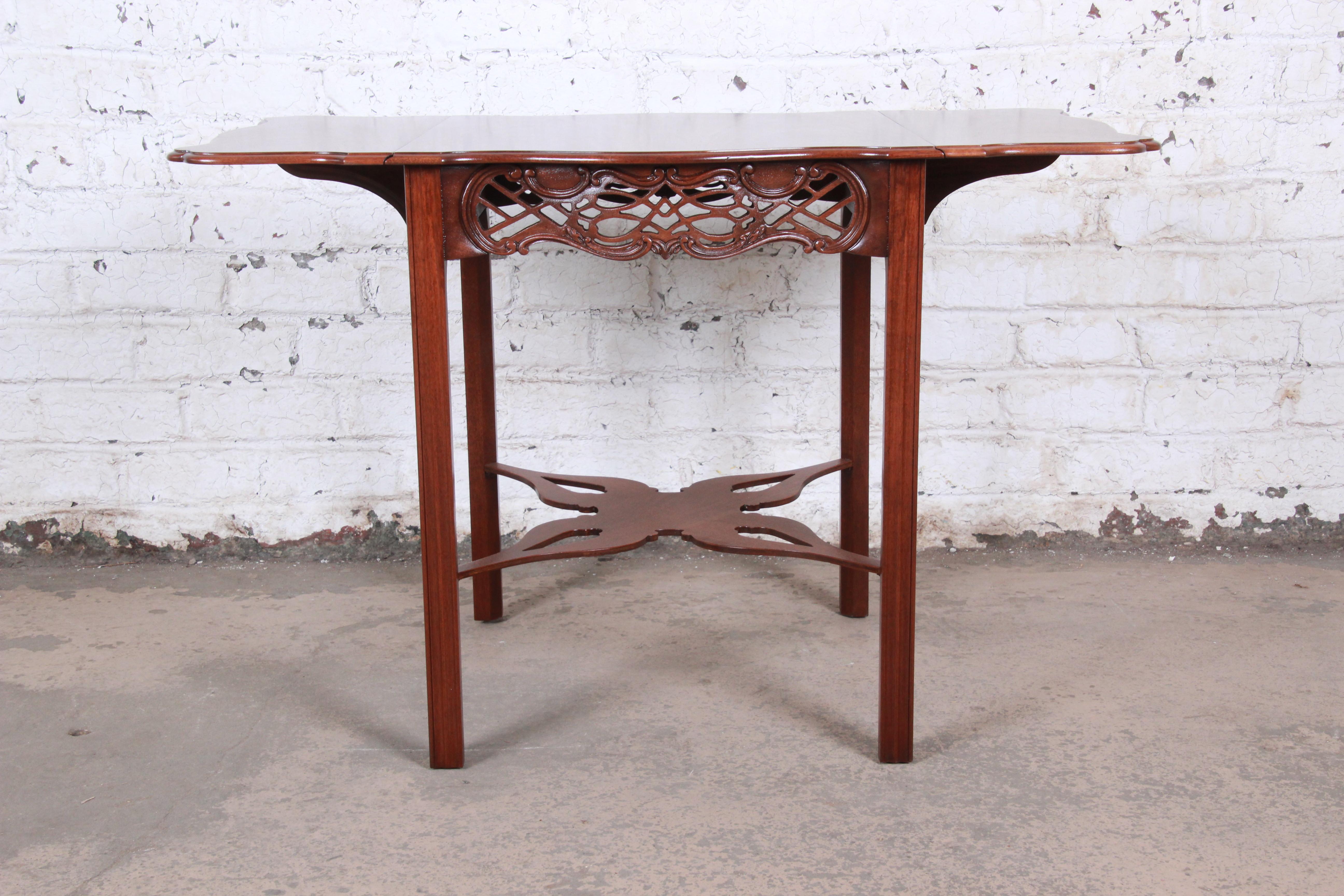 Baker Furniture Historic Charleston Carved Mahogany Pembroke Table, Restored 3