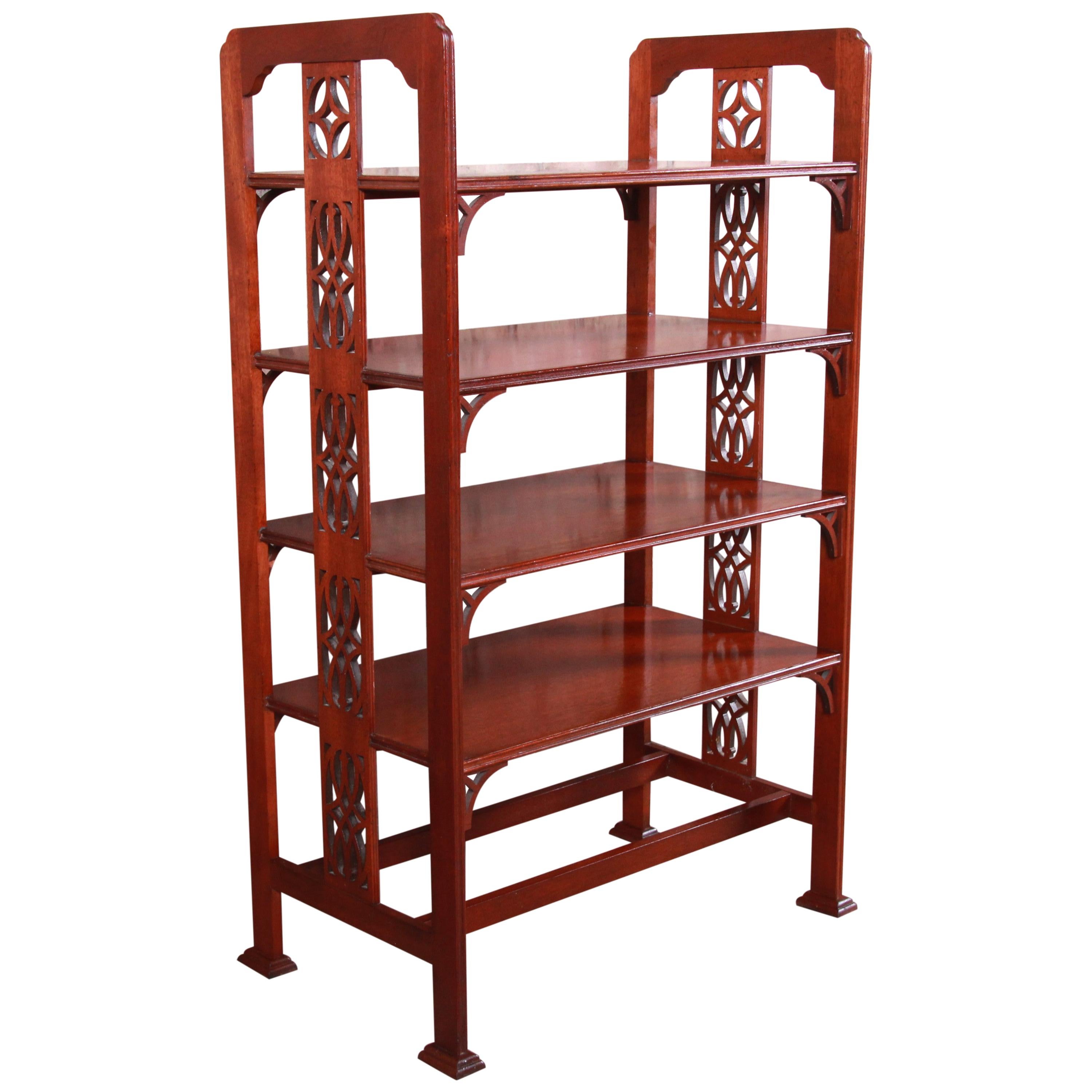 Baker Furniture Historic Charleston Collection Carved Mahogany Four-Tier Étagère