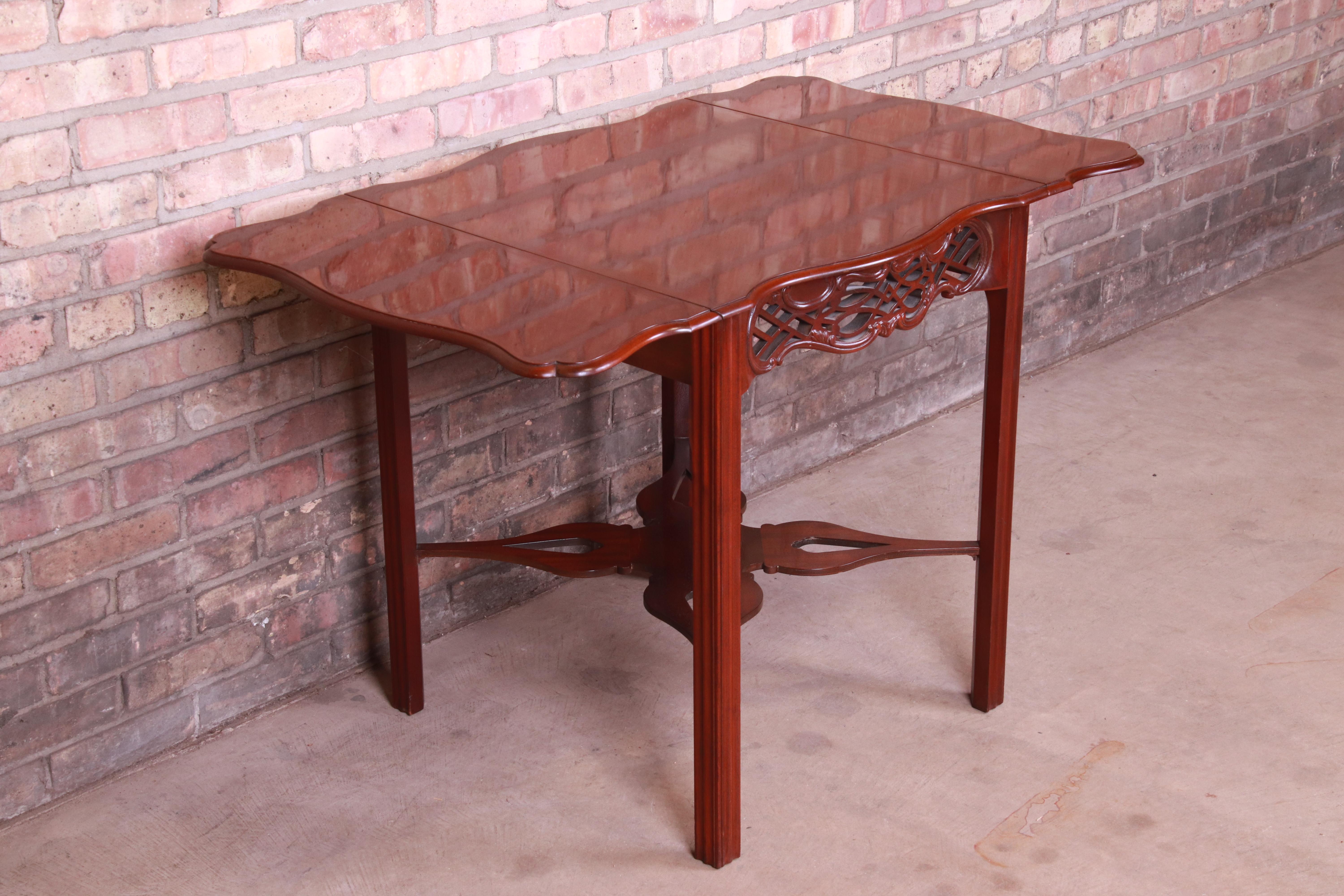 Baker Furniture Historic Charleston Collection Carved Mahogany Pembroke Table For Sale 5