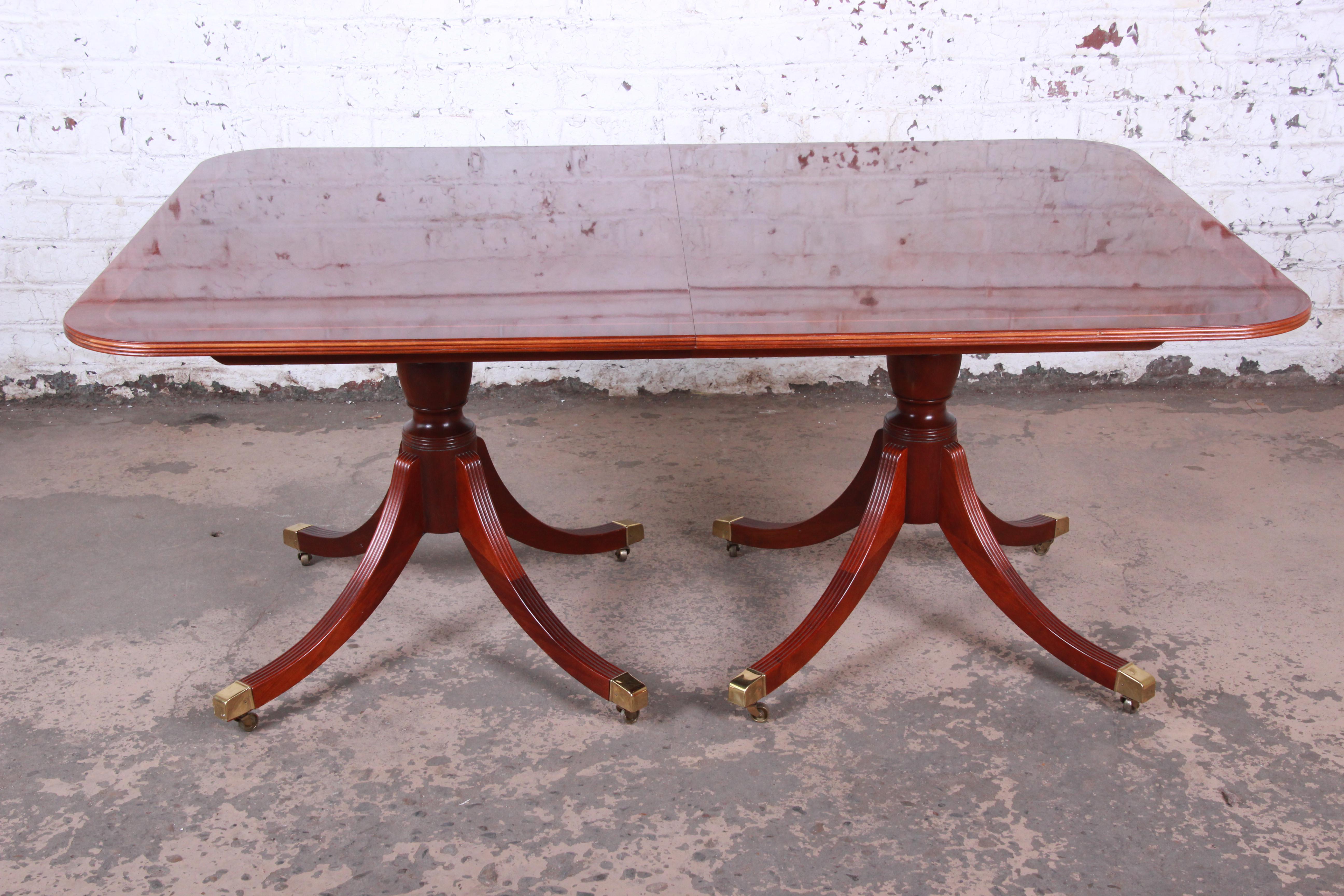 Georgian Baker Furniture Historic Charleston Collection Mahogany Extension Dining Table