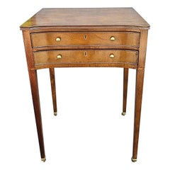 Table d'appoint à deux tiroirs de la collection historique Charleston sur roues de Baker Furniture
