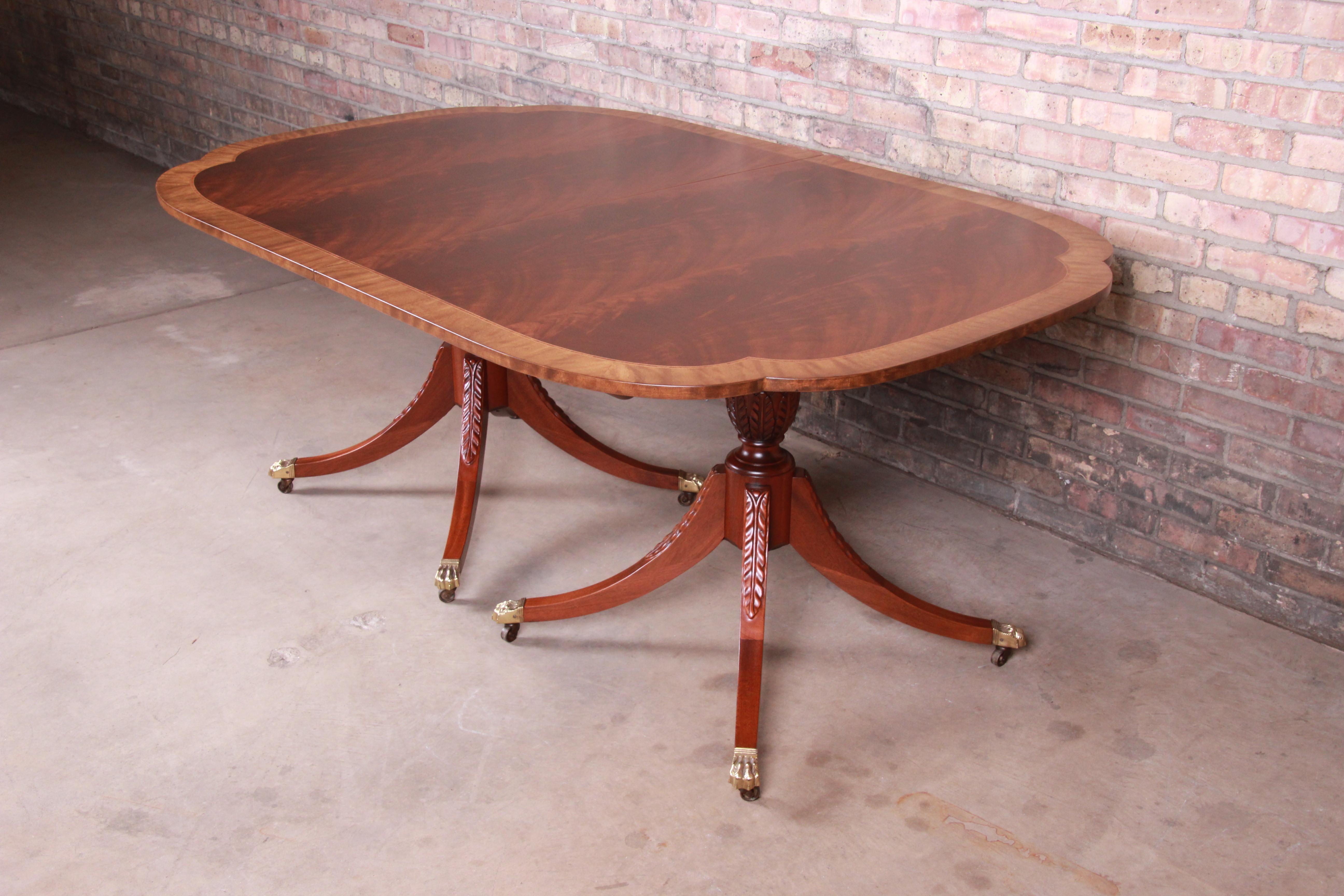 Baker Furniture Historic Charleston Double Pedestal Dining Table, Newly Restored 4