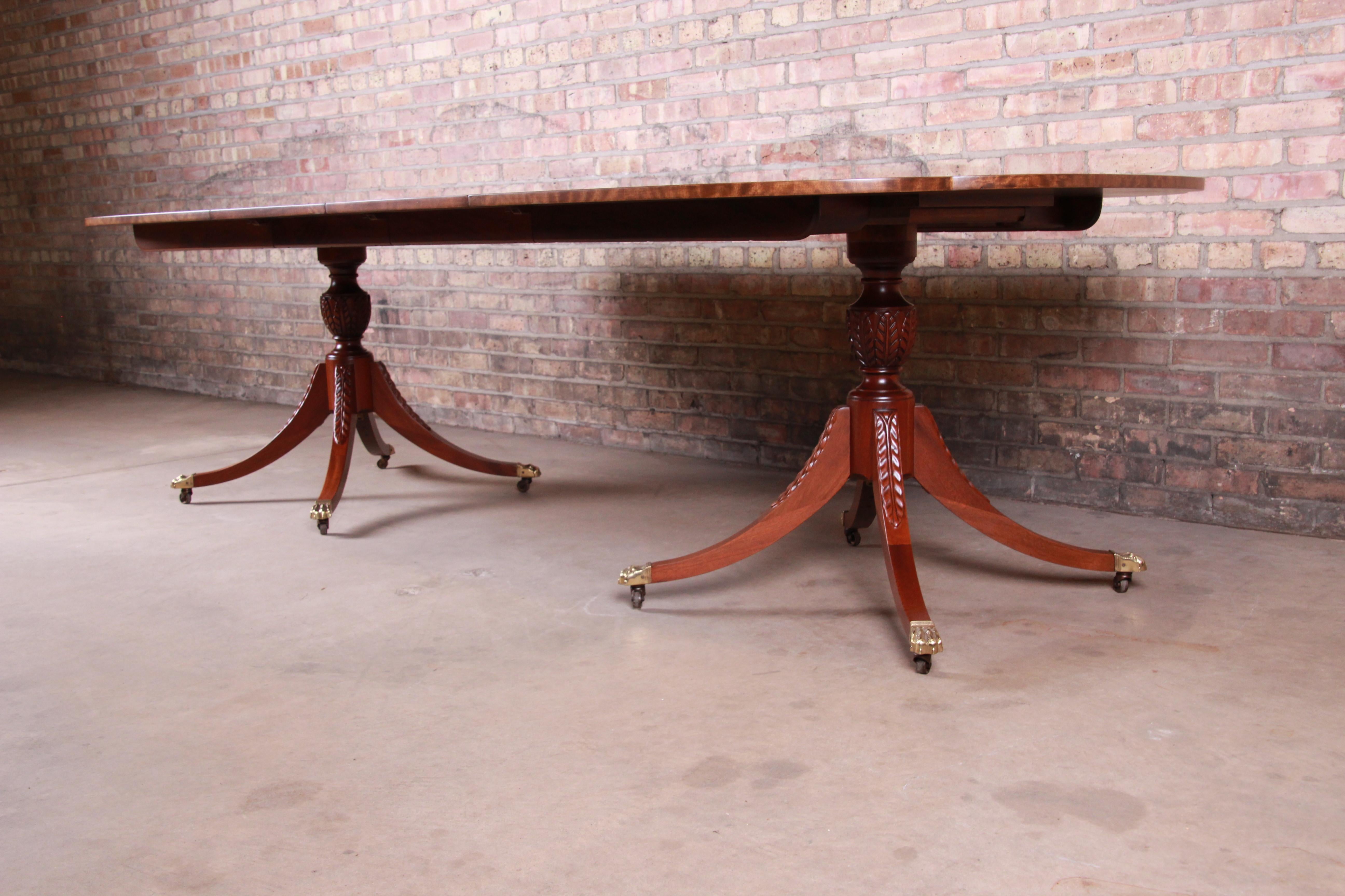 Baker Furniture Historic Charleston Double Pedestal Dining Table, Newly Restored In Good Condition In South Bend, IN