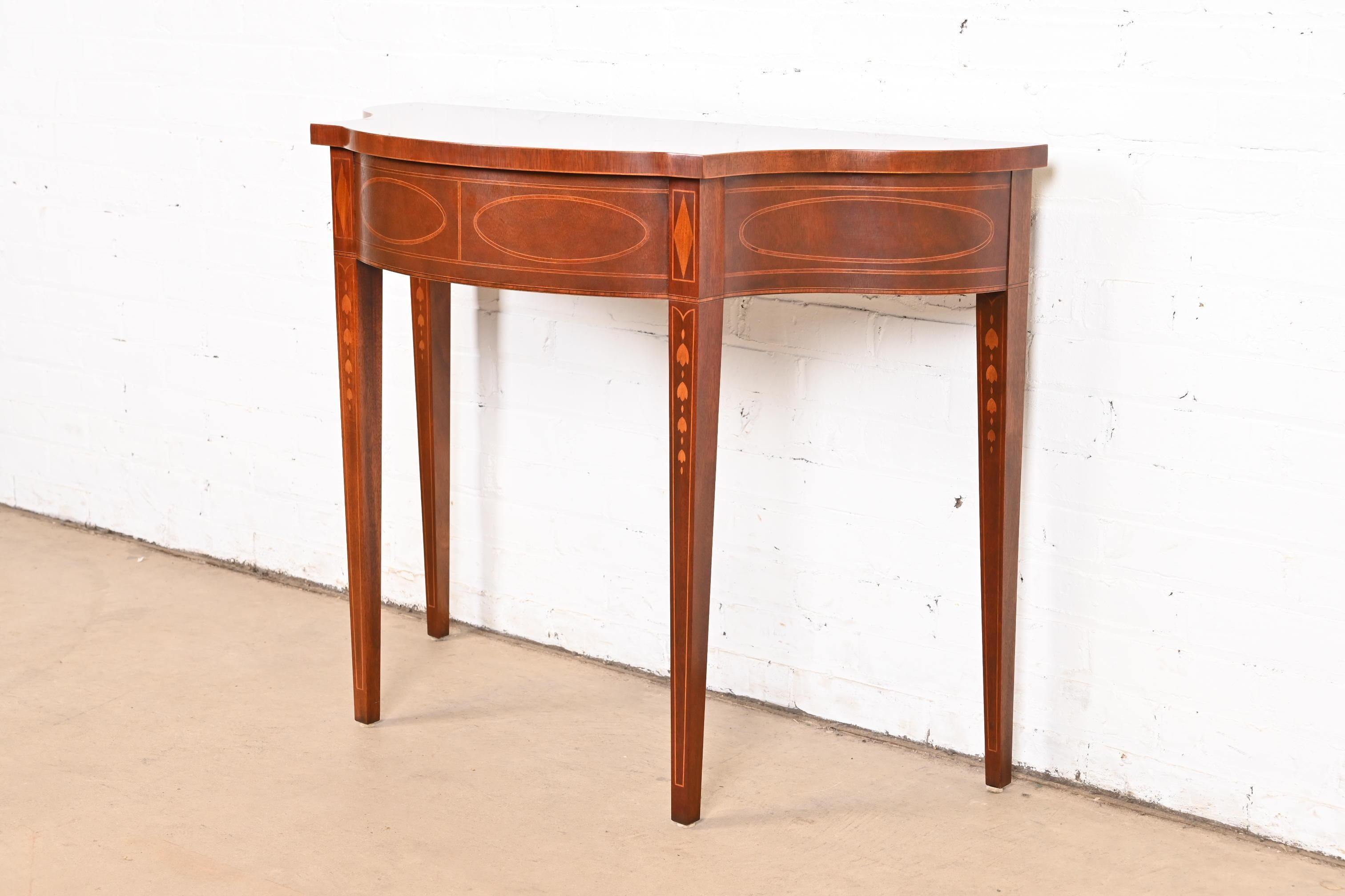 Baker Furniture Historic Charleston Federal Mahogany Console or Entry Table In Good Condition For Sale In South Bend, IN