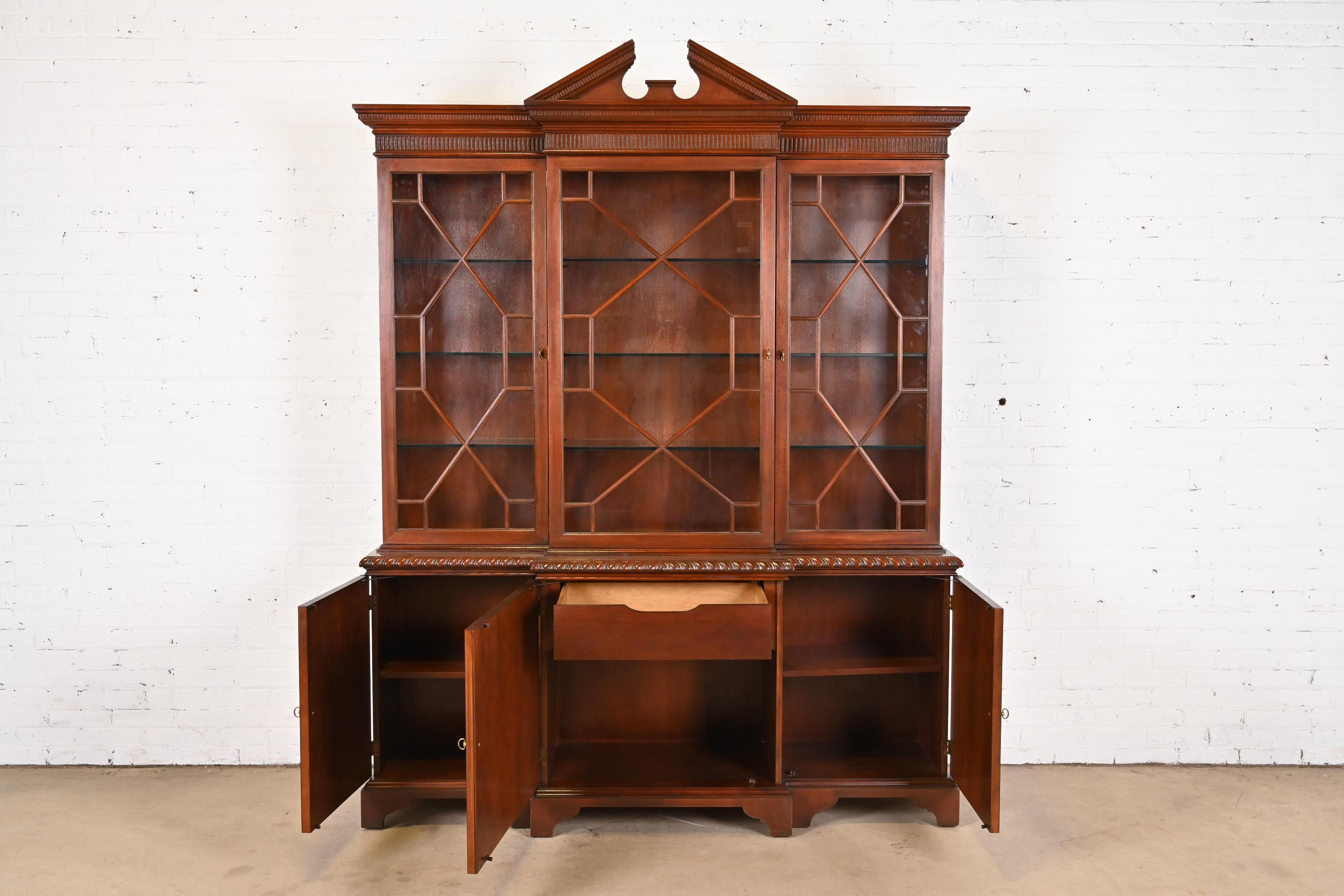 Brass Baker Furniture Historic Charleston Flame Mahogany Breakfront Bookcase Cabinet For Sale