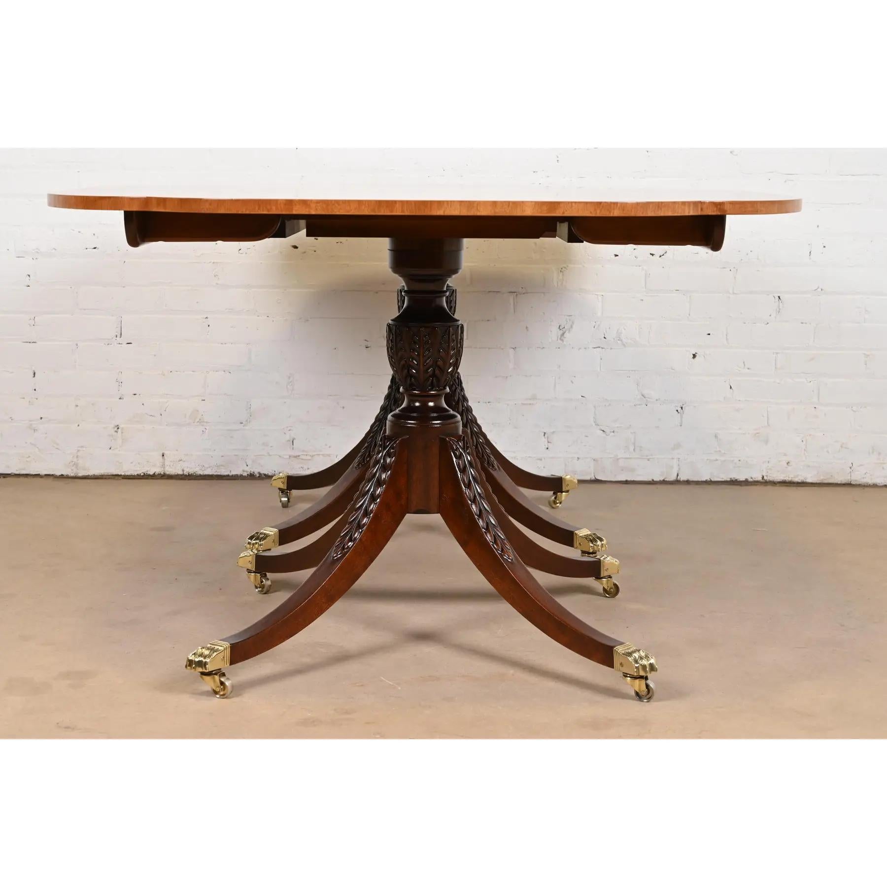 Tavolo da pranzo Baker Furniture Historic Charleston Georgian Banded Flame Mahogany 4
