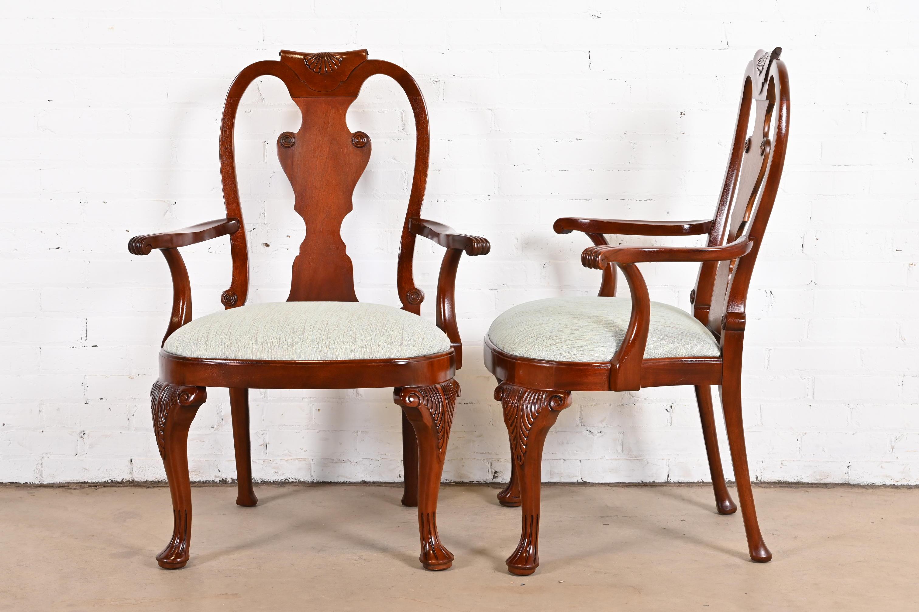 Baker Furniture Historic Charleston Georgian Carved Mahogany Dining Chairs For Sale 6