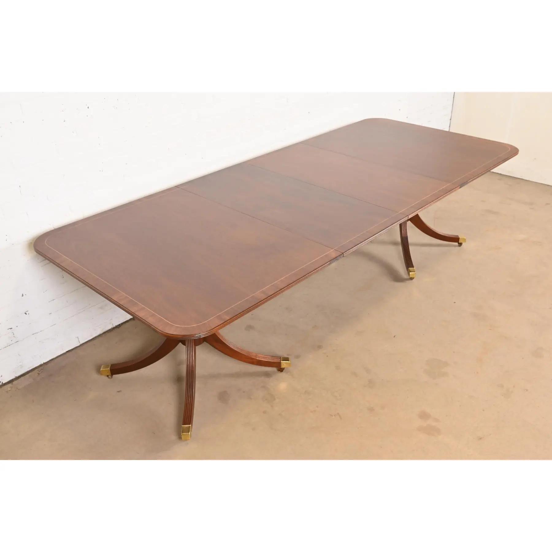 American Baker Furniture Historic Charleston Georgian Dining Table, Newly Refinished For Sale