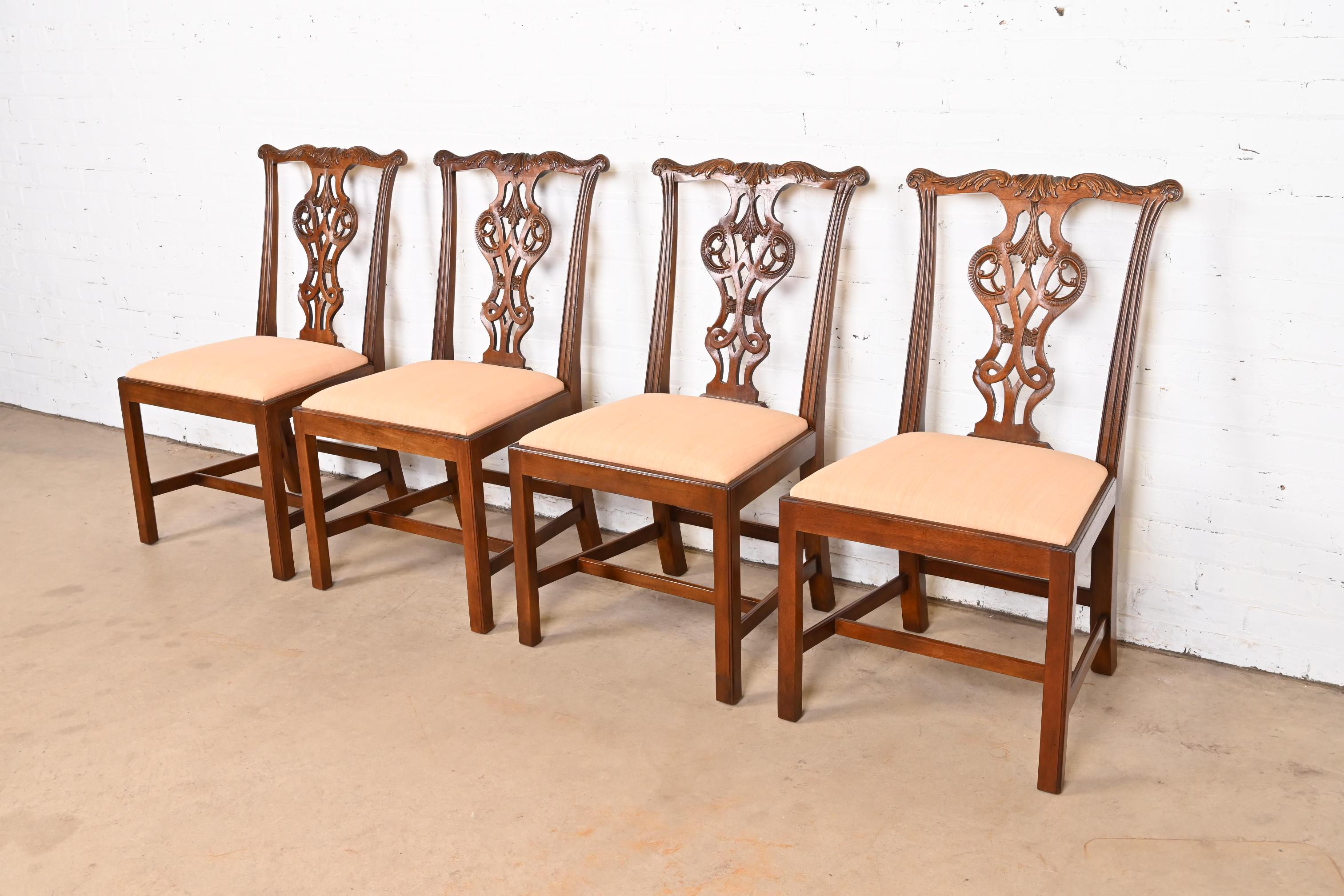 Americano Baker Furniture Sedie da pranzo in mogano georgiano di Charleston, set di 4 pezzi in vendita