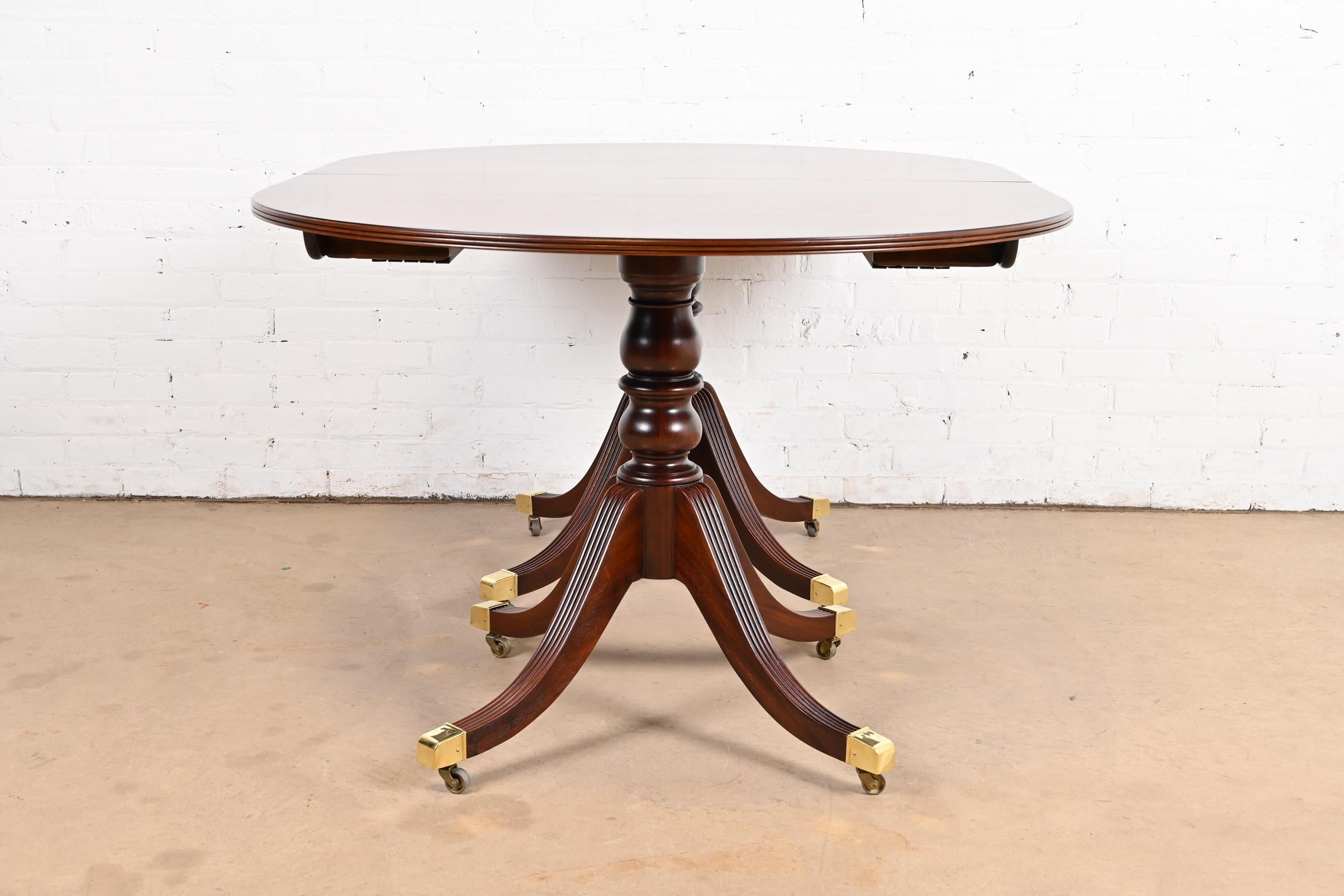 Baker Furniture Historic Charleston Georgian Mahogany Double Pedestal Table 4